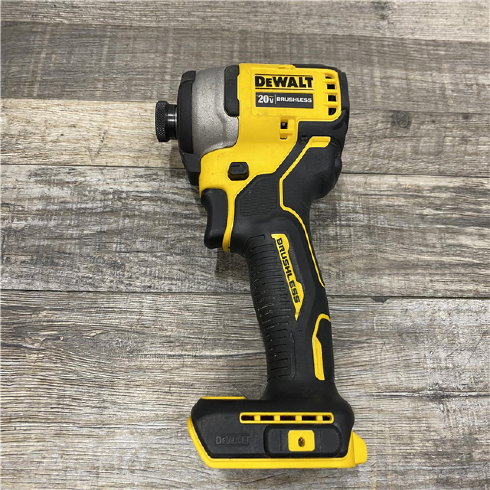 AS-IS DEWALT Atomic 20V Max Lithium-Ion Brushless Cordless Compact 1/4 in. Impact Driver Kit