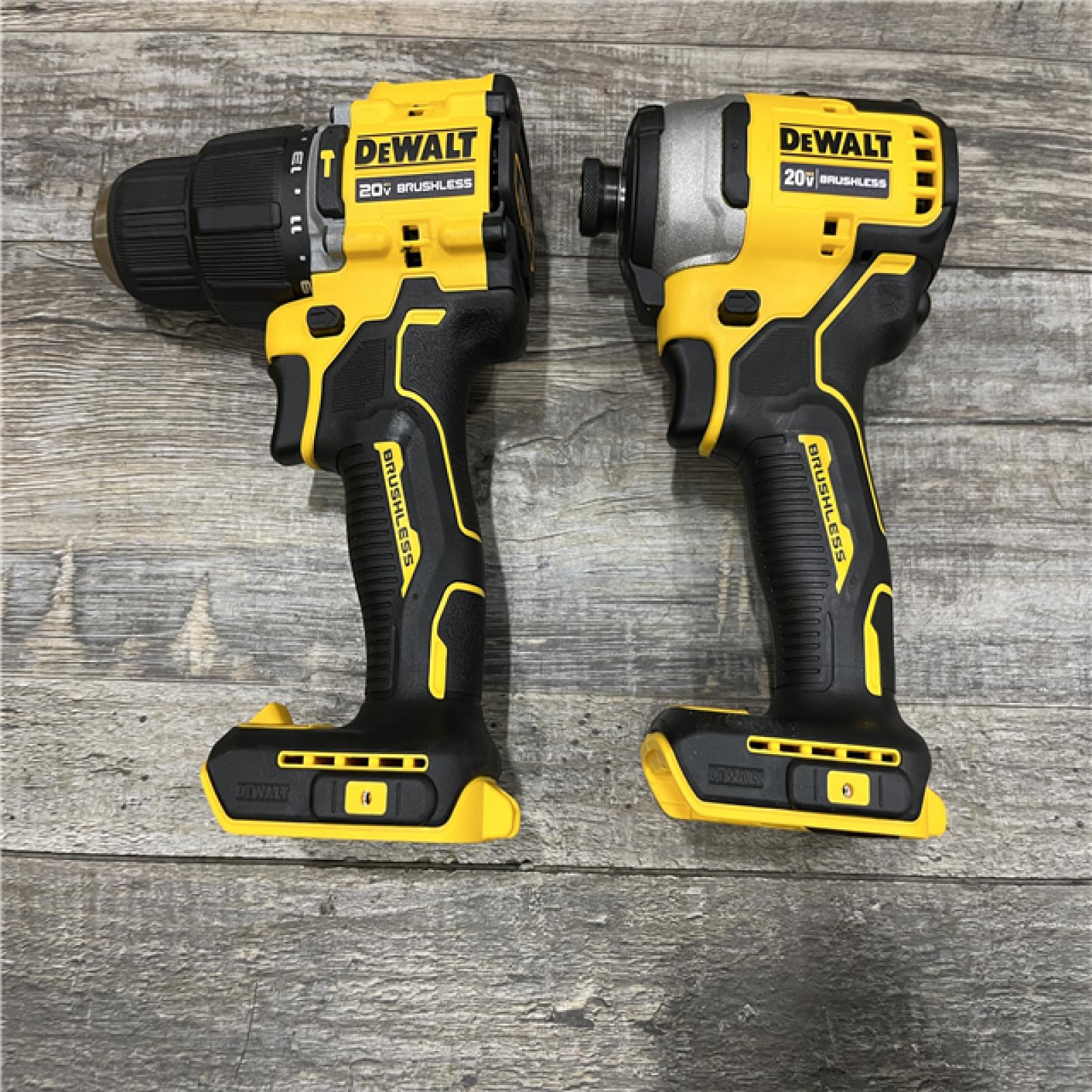 LIKE NEW - DEWALT 20V MAX Lithium-Ion Cordless 2-Tool Combo Kit