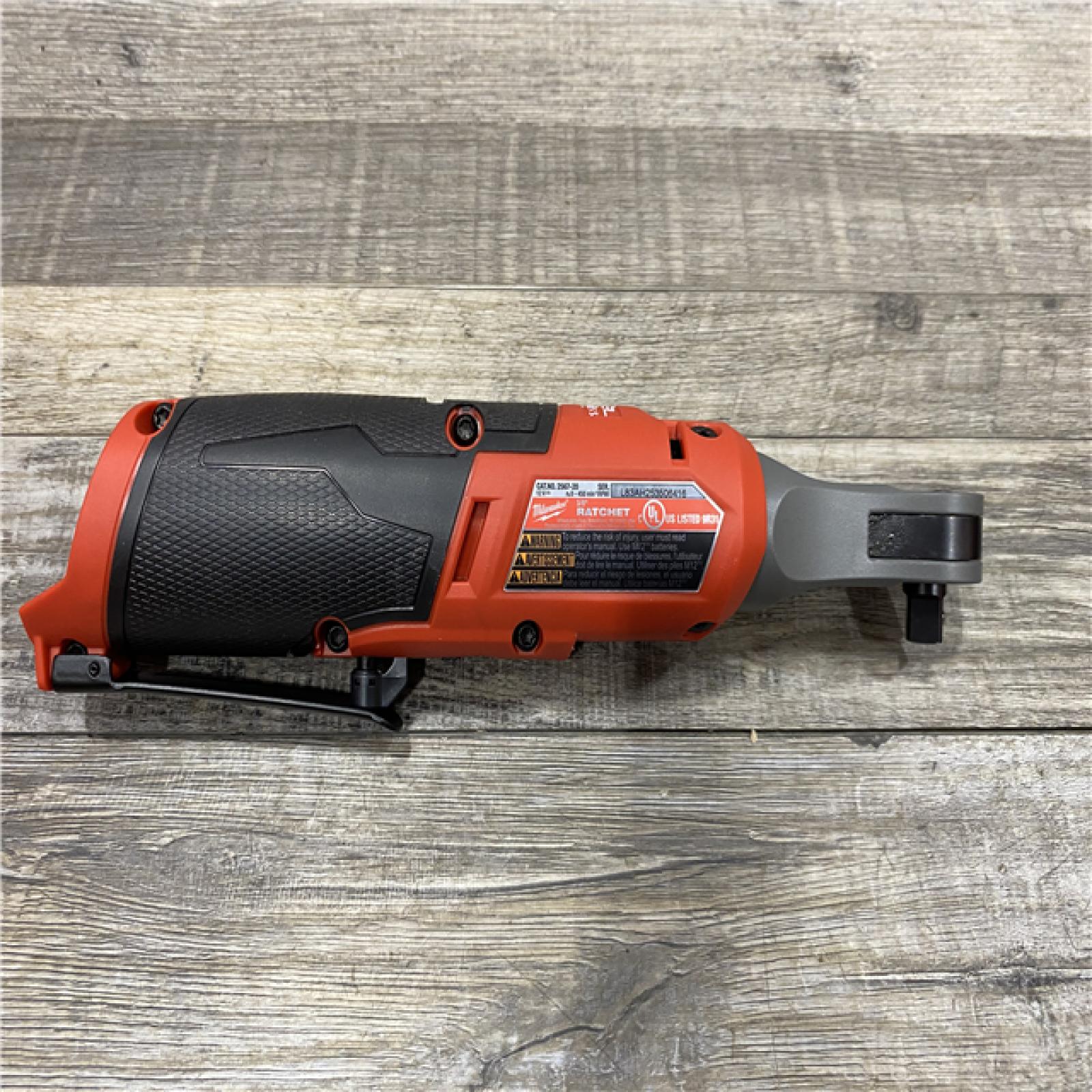 AS-IS Milwaukee FUEL 12V Lithium-Ion Brushless Cordless High Speed 3/8 in. Ratchet Kit