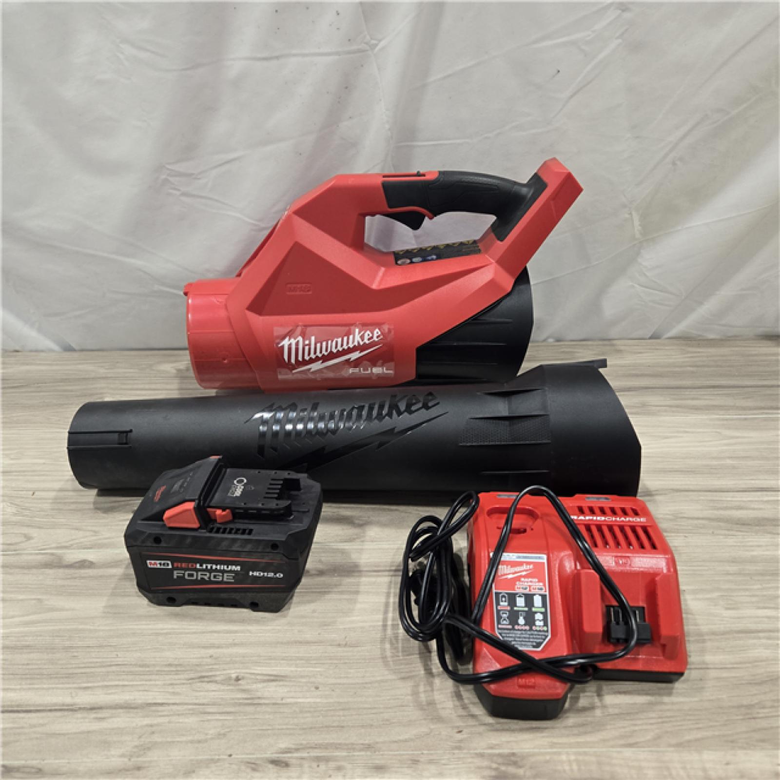 AS-IS Milwaukee M18 FUEL Blower Kit 3017-21HD