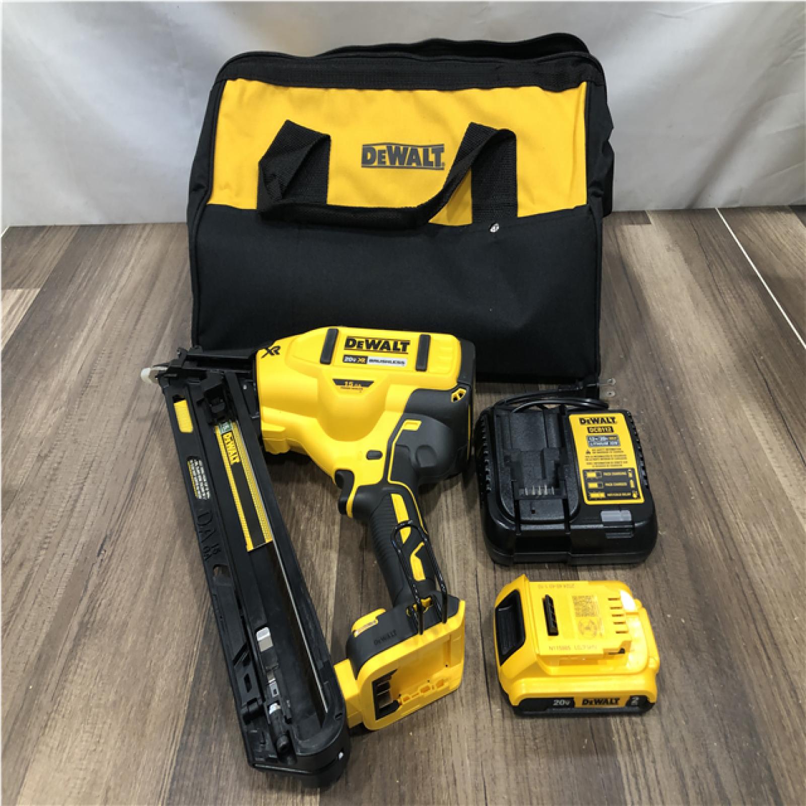 AS-IS DEWALT 20V MAX XR Lithium-Ion Cordless 2-1/2 in. 15-Gauge Finish Nailer Kit