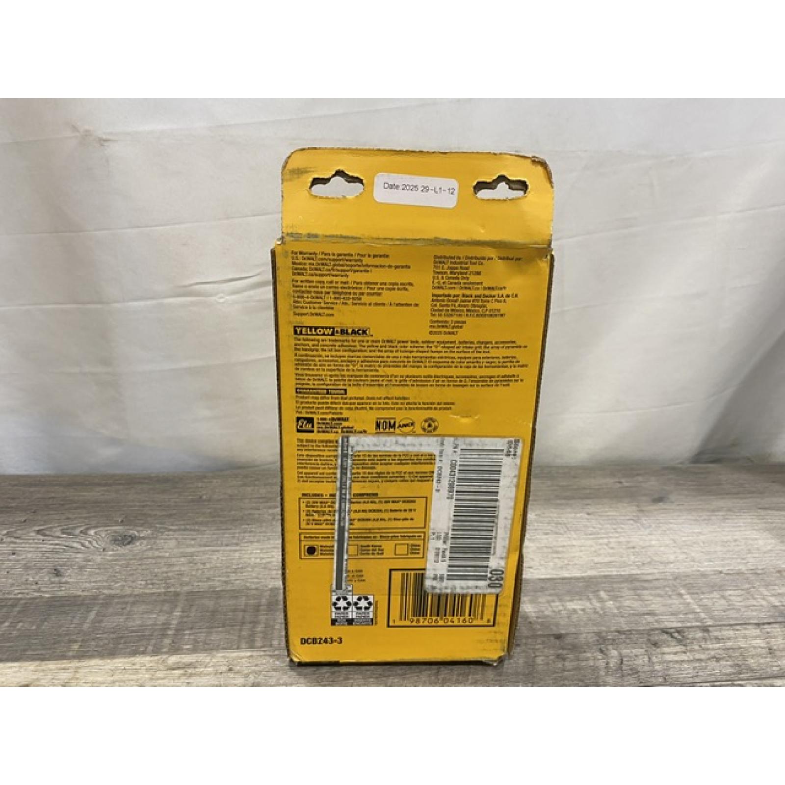 NEW - DEWALT 20V MAX Lithium-Ion 2.0 Ah and (2) 4.0 Ah Battery Packs (3-Pack)