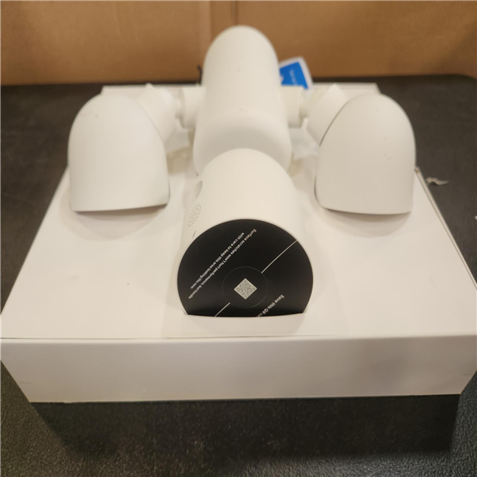 Phoenix NEW Google Nest Cam with Floodlight - Wired Outdoor Smart Home Security Camera