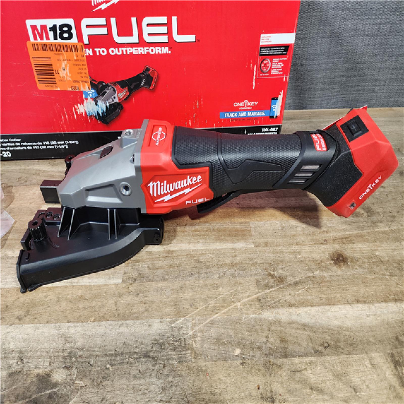 HOUSTON LOCATION - AS-IS (APPEARS LIKE NEW) Milwaukee M18 FUEL 18V Lithium-Ion Cordless Brushless #10 (1-1/4in. ) Rebar Cutter (TOOL ONLY)