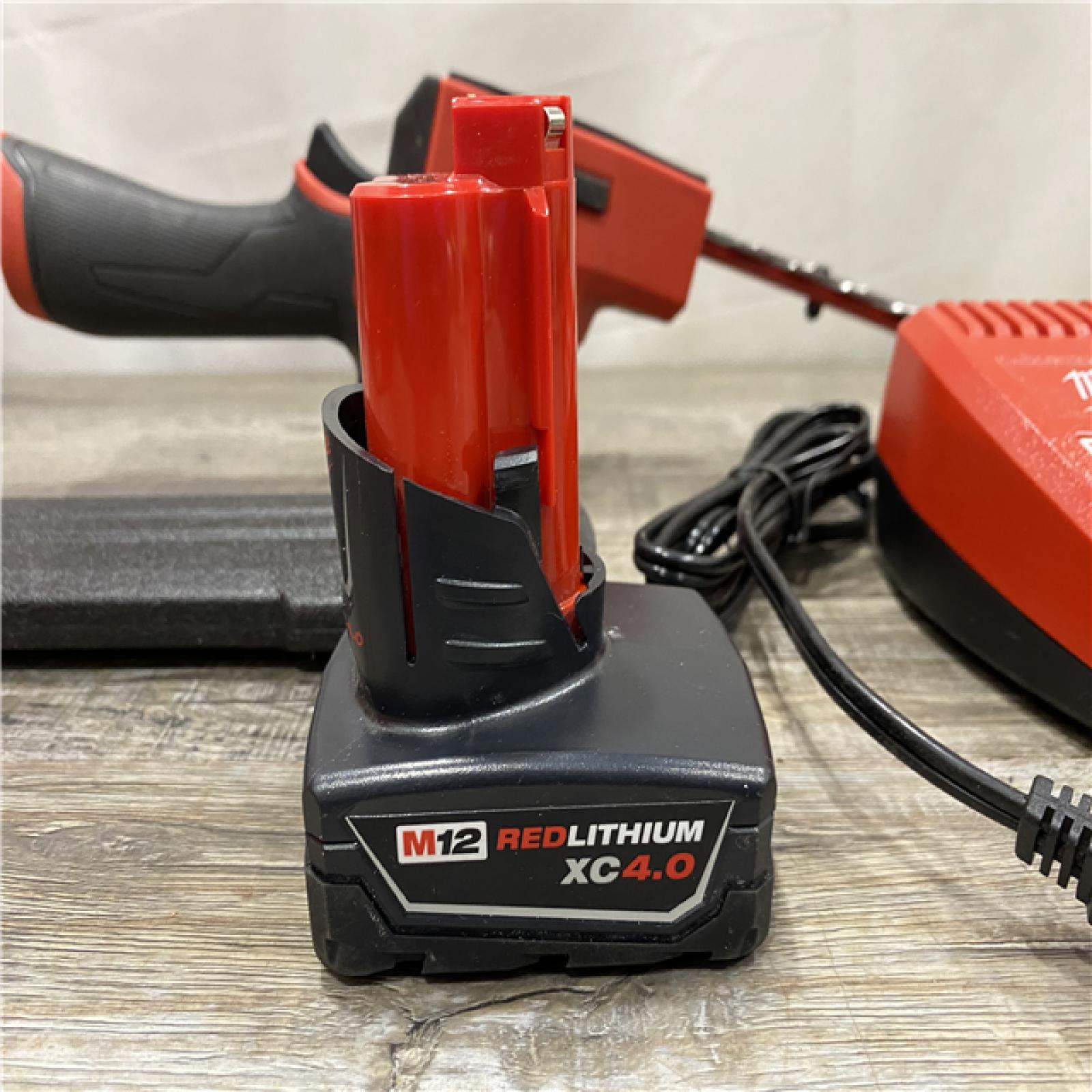 AS-IS Milwaukee FUEL 8 in. 12V Lithium-Ion Brushless Cordless Hedge Trimmer Kit