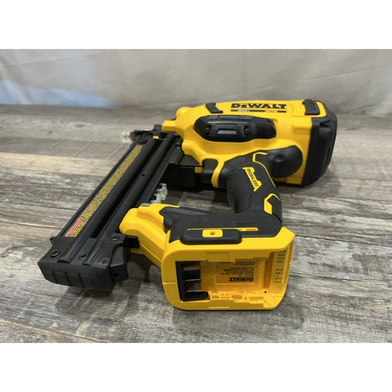 AS-IS DEWALT 20V MAX XR 18 Gauge Cordless Brad Nailer (Tool Only)