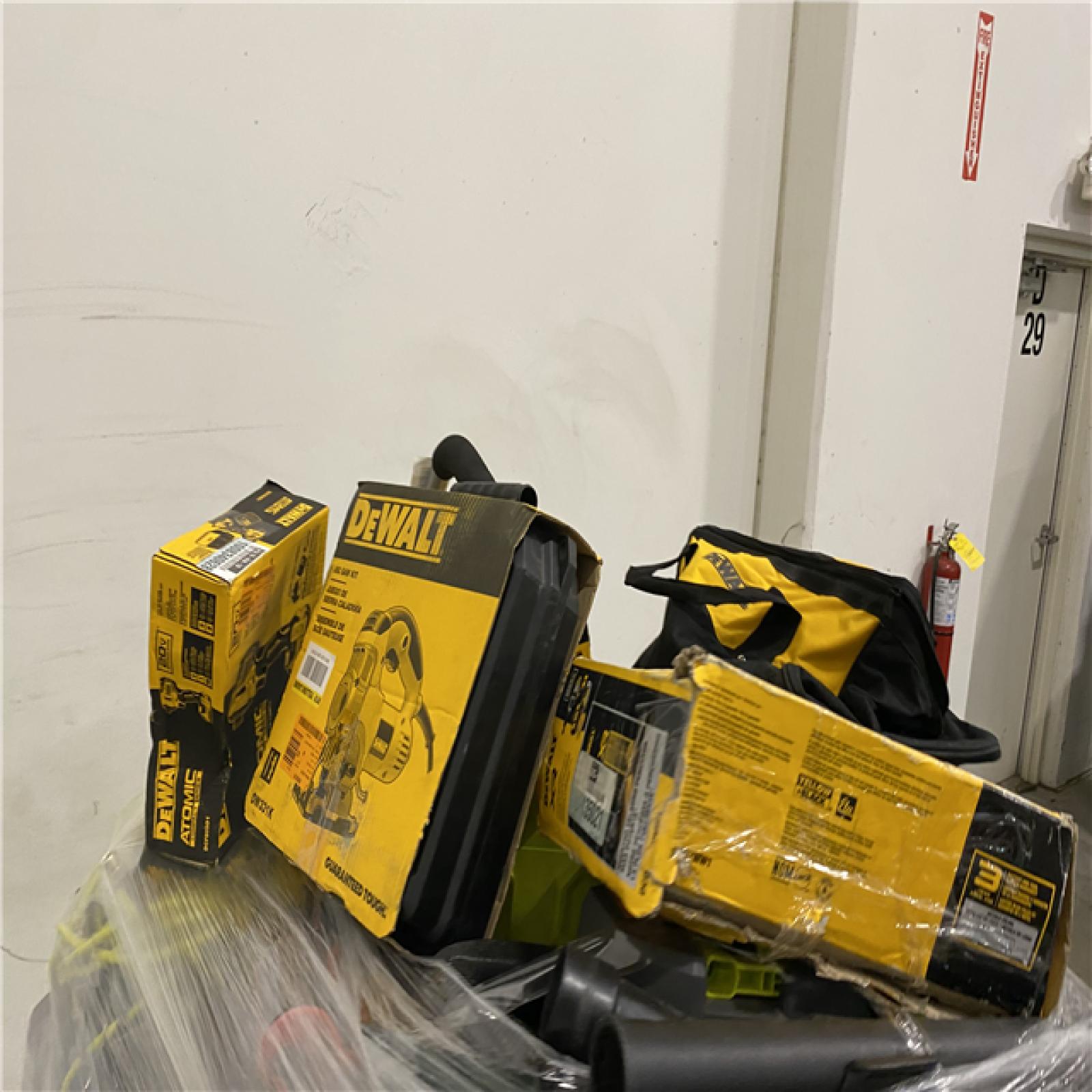 Dallas Location - As-Is Tool Pallet