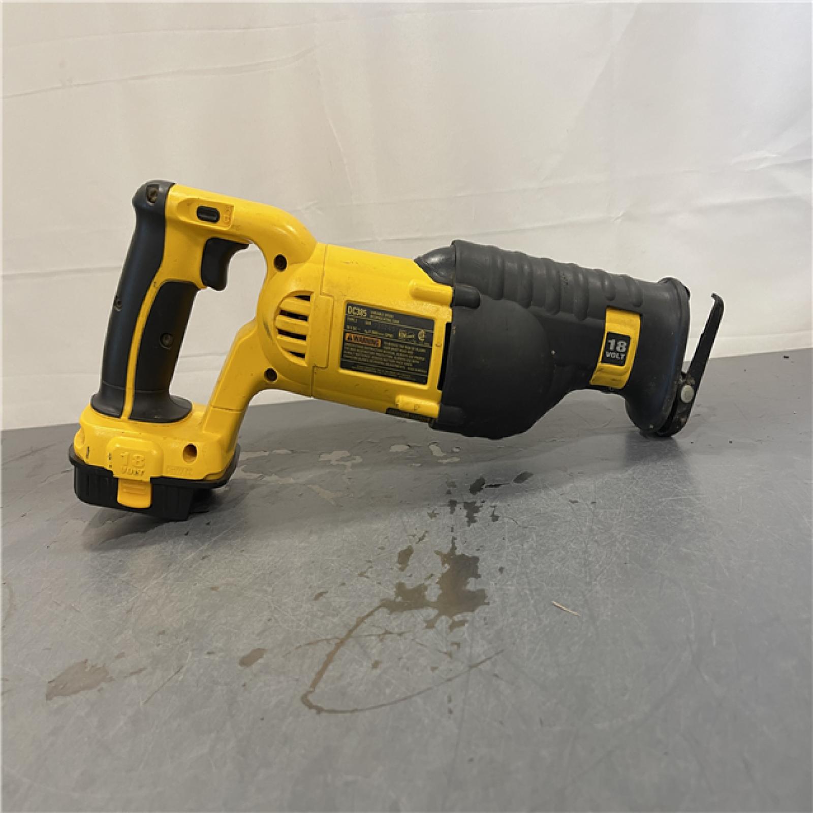 AS-IS - DeWalt 20V MAX XR Cordless Brushless Reciprocating Saw