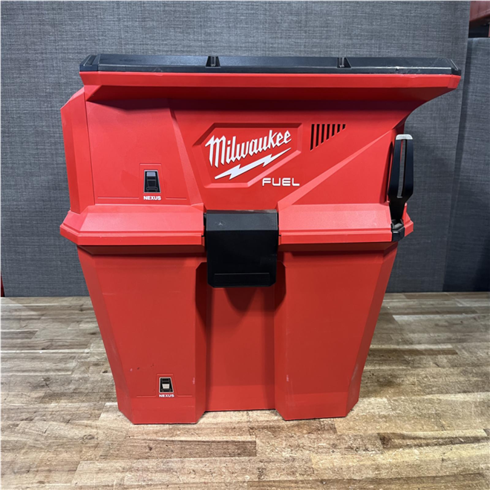 Houston Location AS-IS Milwaukee M12 FUEL 12-Volt Lithium-Ion Cordless Wet/Dry Vacuum