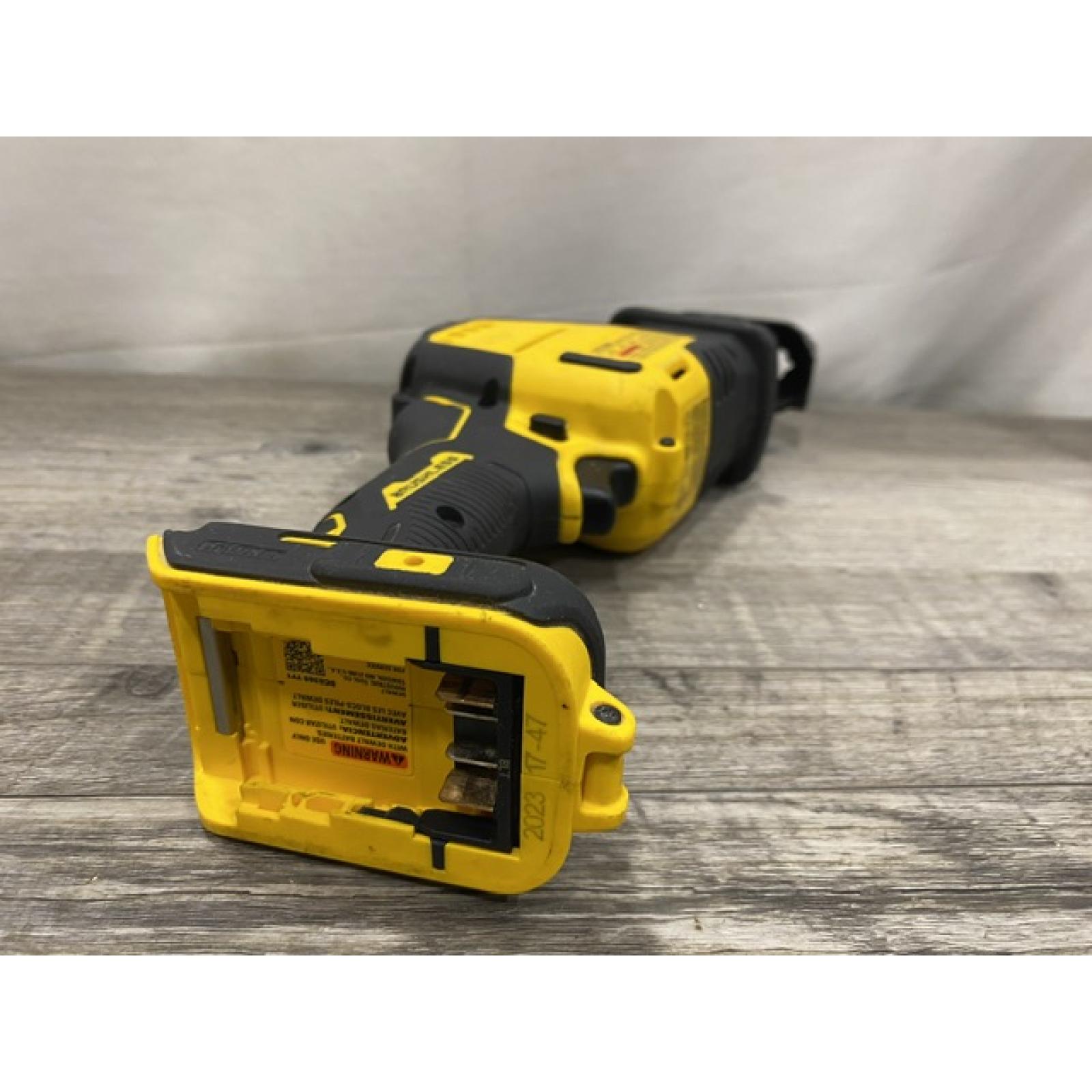 AS-IS DEWALT ATOMIC 20V MAX Cordless Brushless Compact Reciprocating Saw (Tool Only)