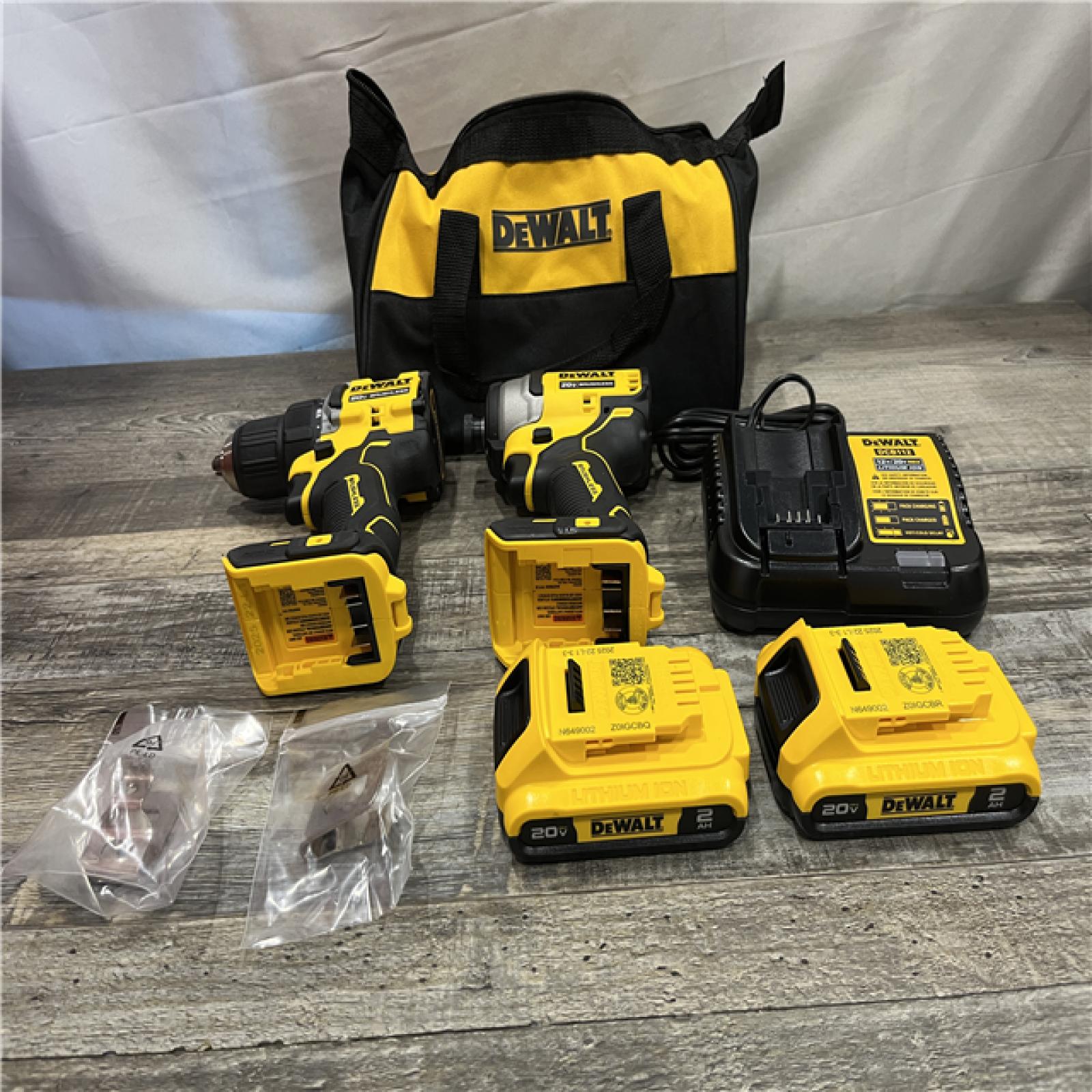 AS-IS DEWALT ATOMIC 20-Volt MAX Lithium-Ion Cordless Combo Kit