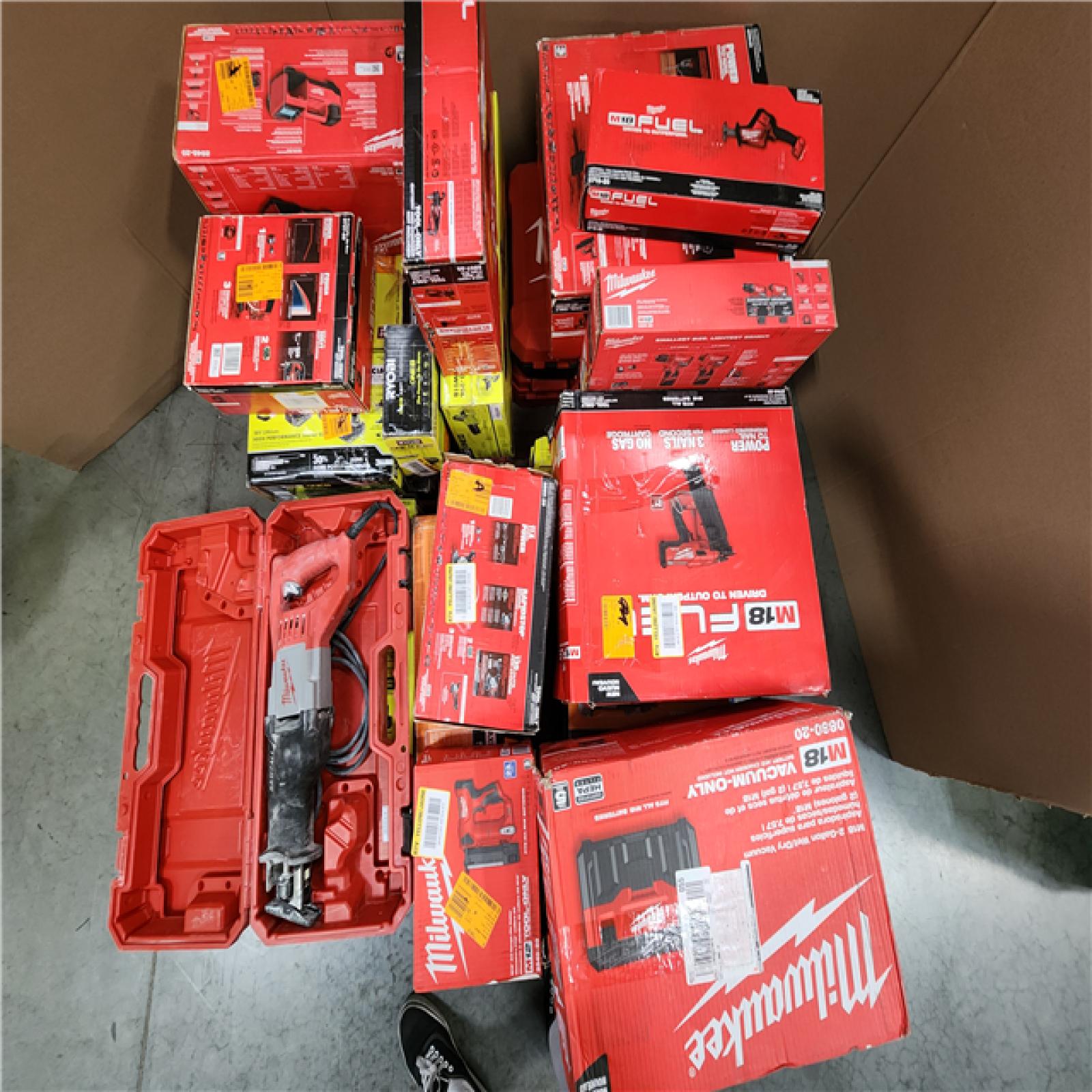 CALIFORNIA AS-IS TOOL PALLET