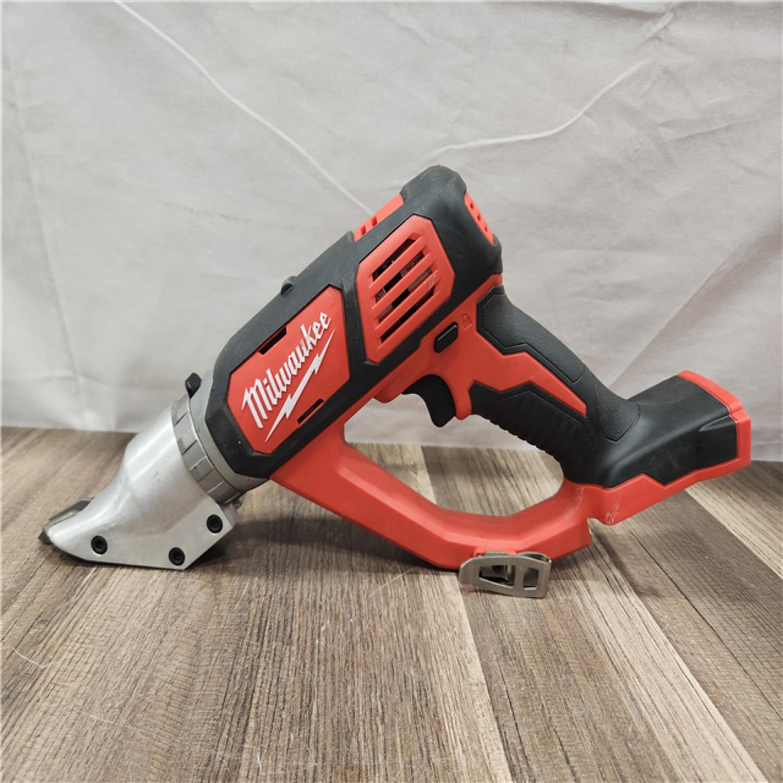AS-IS- Milwaukee M18 18V Lithium-ion Cordless 18-gauge Double Cut Metal Shear (Tool-Only)