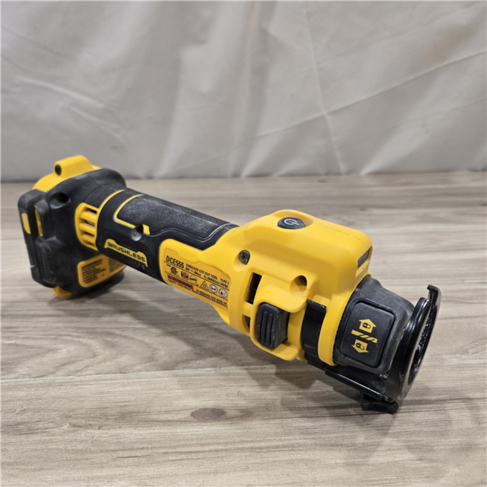 AS-IS DEWALT 20V MAX Cordless Cut-Out Tool (Tool-Only)