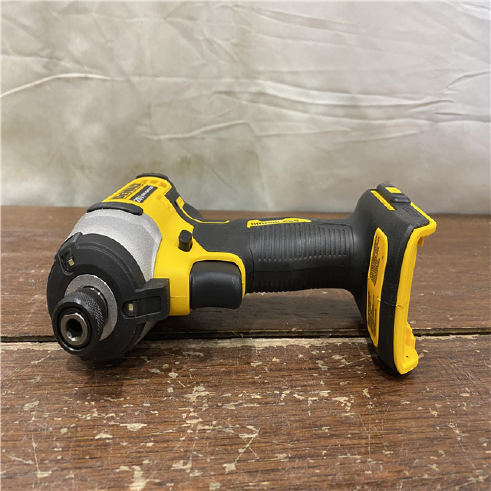 AS-IS DeWALT ATOMIC 20V MAX Cordless Compact Impact Driver Kit W/ Li-Ion Battery, 1/4, Brushless