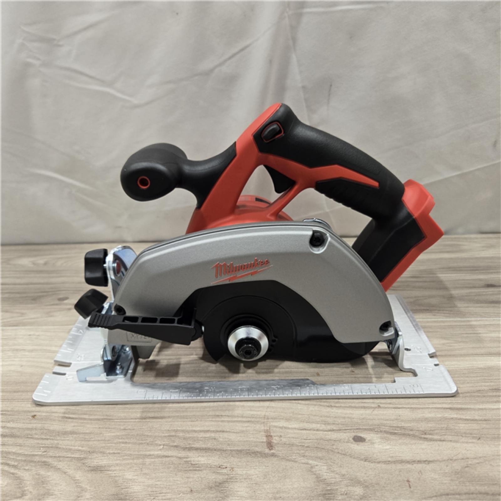 AS-IS Milwaukee 2630-20 M18 Cordless 6-1/2 Circular Saw (Bare Tool Only)