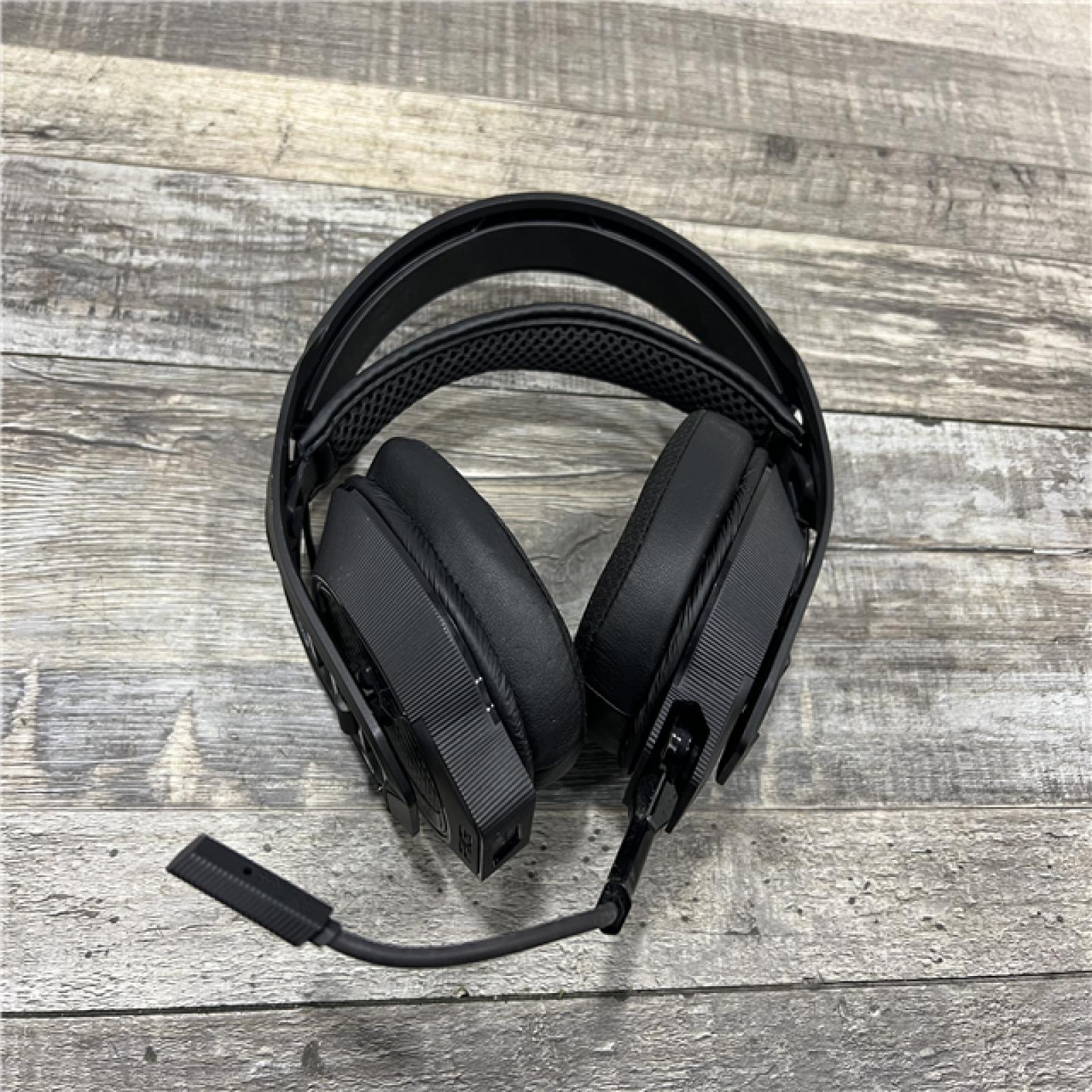 AS-IS RIG - 800 Pro HS Wireless Headset and Base Station for PS4|PS5 - Black