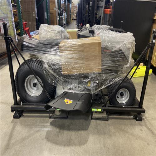 DALLAS LOCATION - Murray MT100 42 in. 13.5 HP 500cc E1350 Series Briggs and Stratton Engine 6-Speed Manual Gas Riding Lawn Tractor Mower