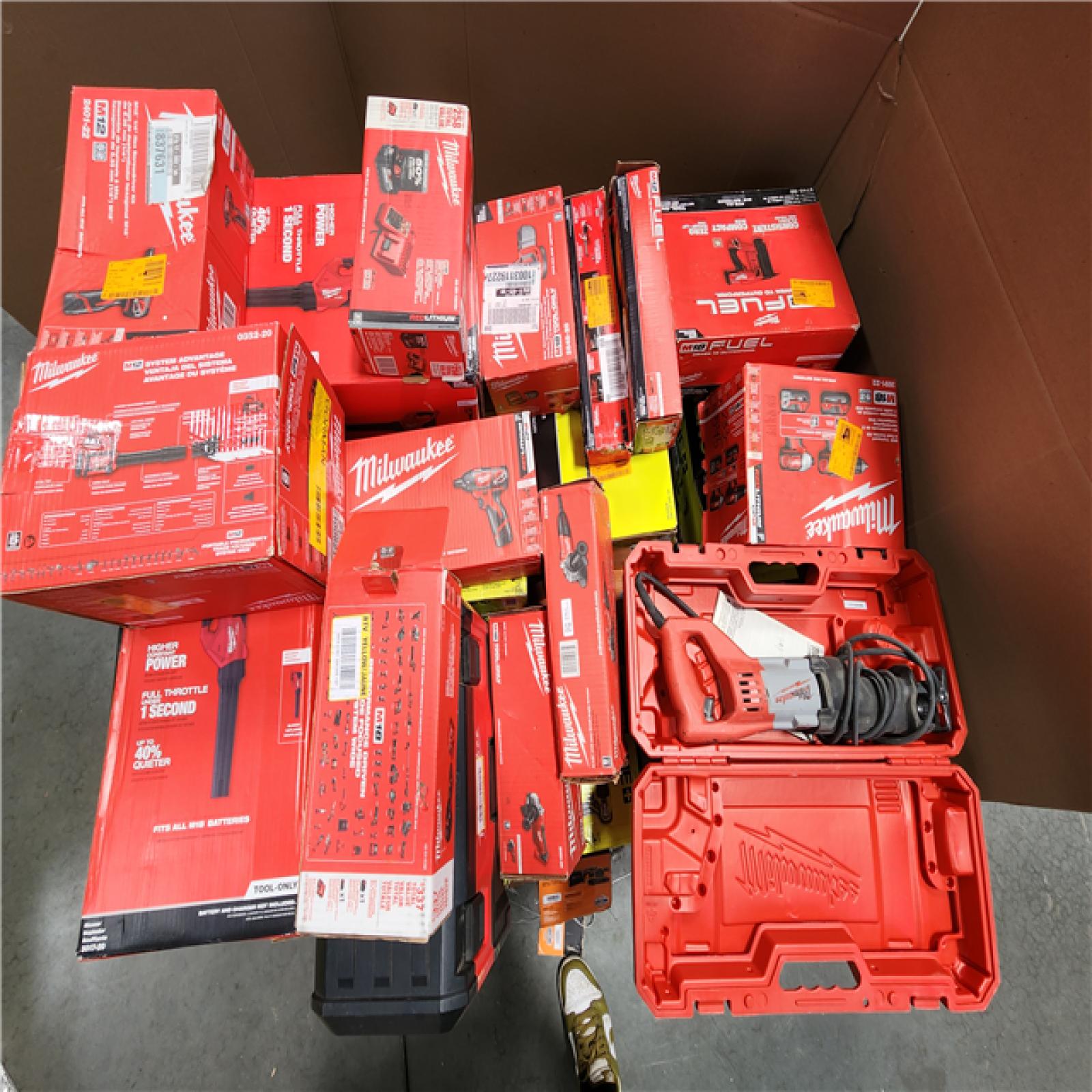 CALIFORNIA AS-IS TOOL PALLET