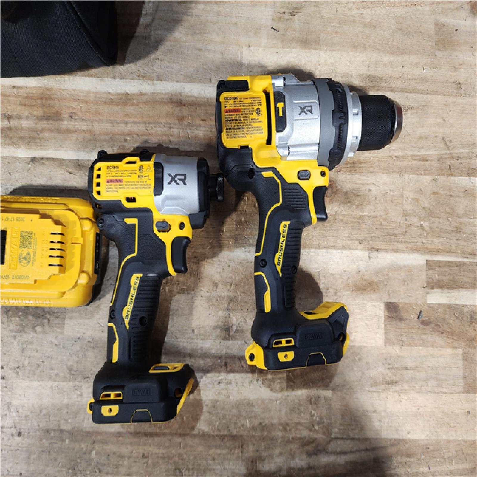 HOUSTON LOCATION - AS - IS DEWALT 20V XR Lithium-Ion Cordless Brushless 1/2 in. Drill/Driver Kit