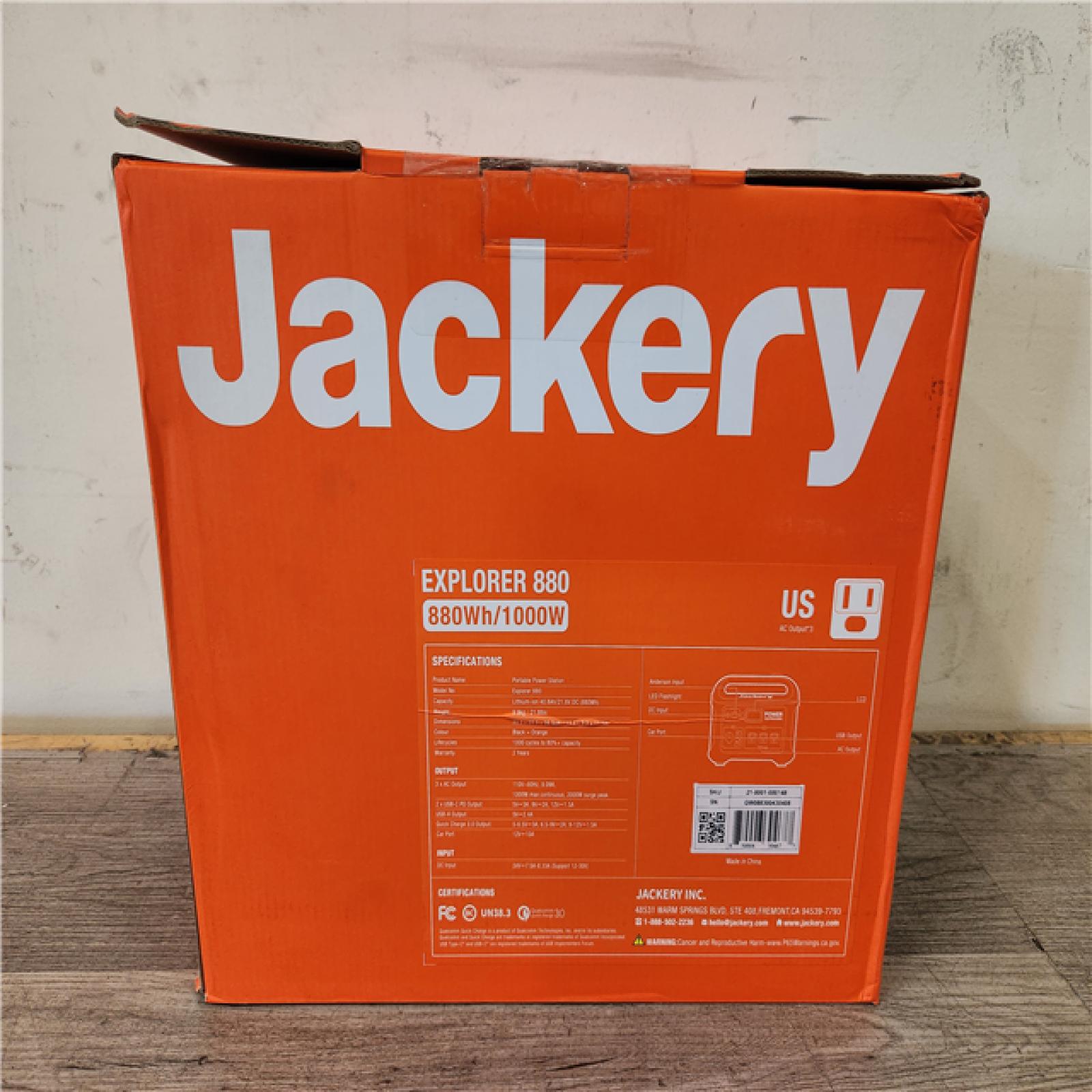 Phoenix Location NEW Jackery Explorer 880, 880Wh/1000W Model No: Explorer 880 (Sealed)