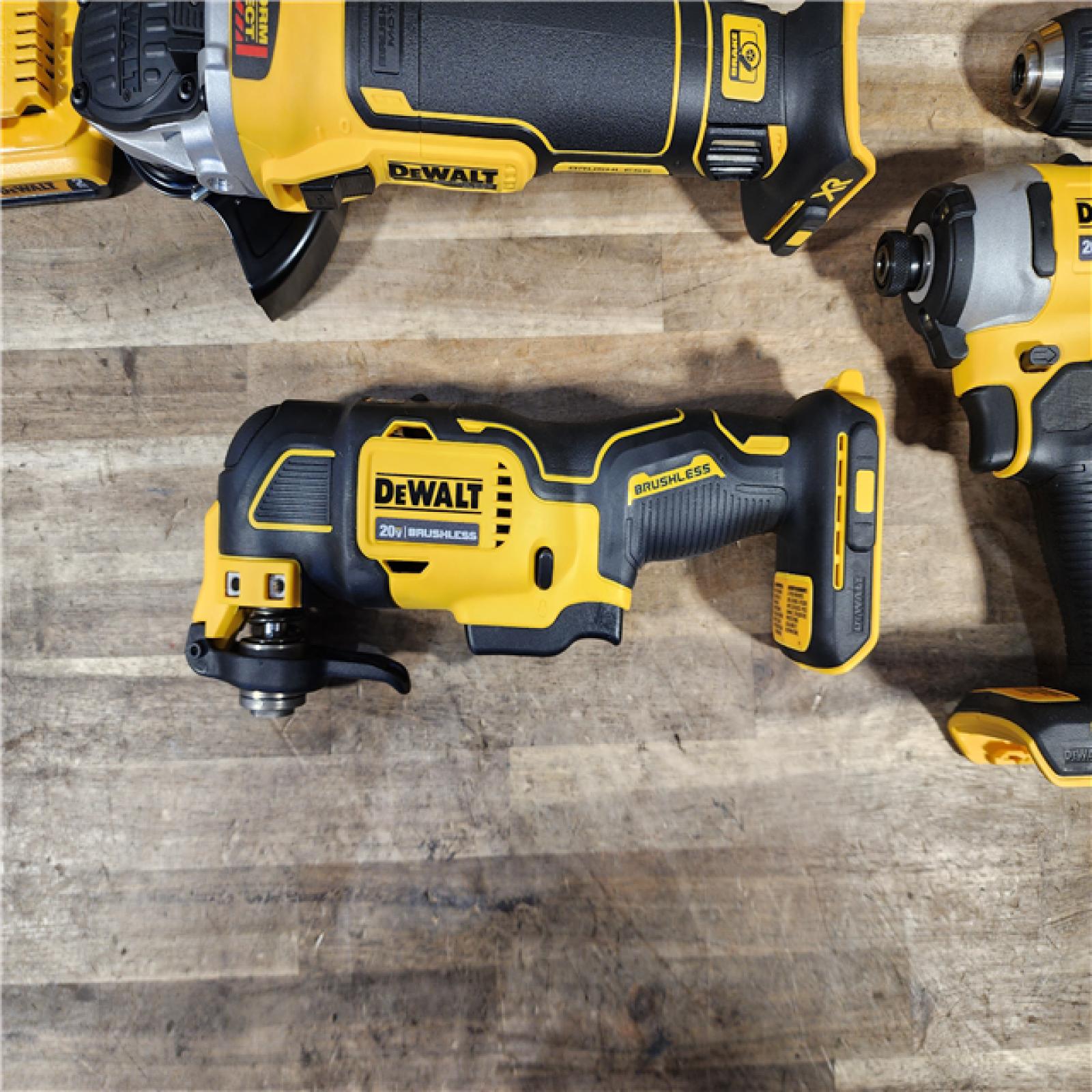 HOUSTON LOCATION - AS-IS (APPEARS LIKE NEW) DEWALT 20-Volt MAX ToughSystem Lithium-Ion 6-Tool Cordless Combo Kit