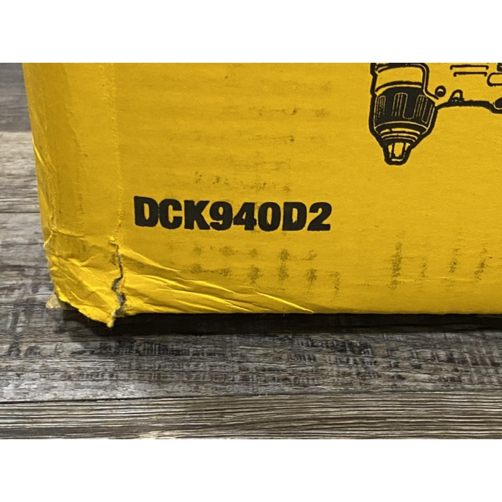 NEW - DEWALT 20V MAX Lithium-Ion Cordless 9-Tool Combo Kit