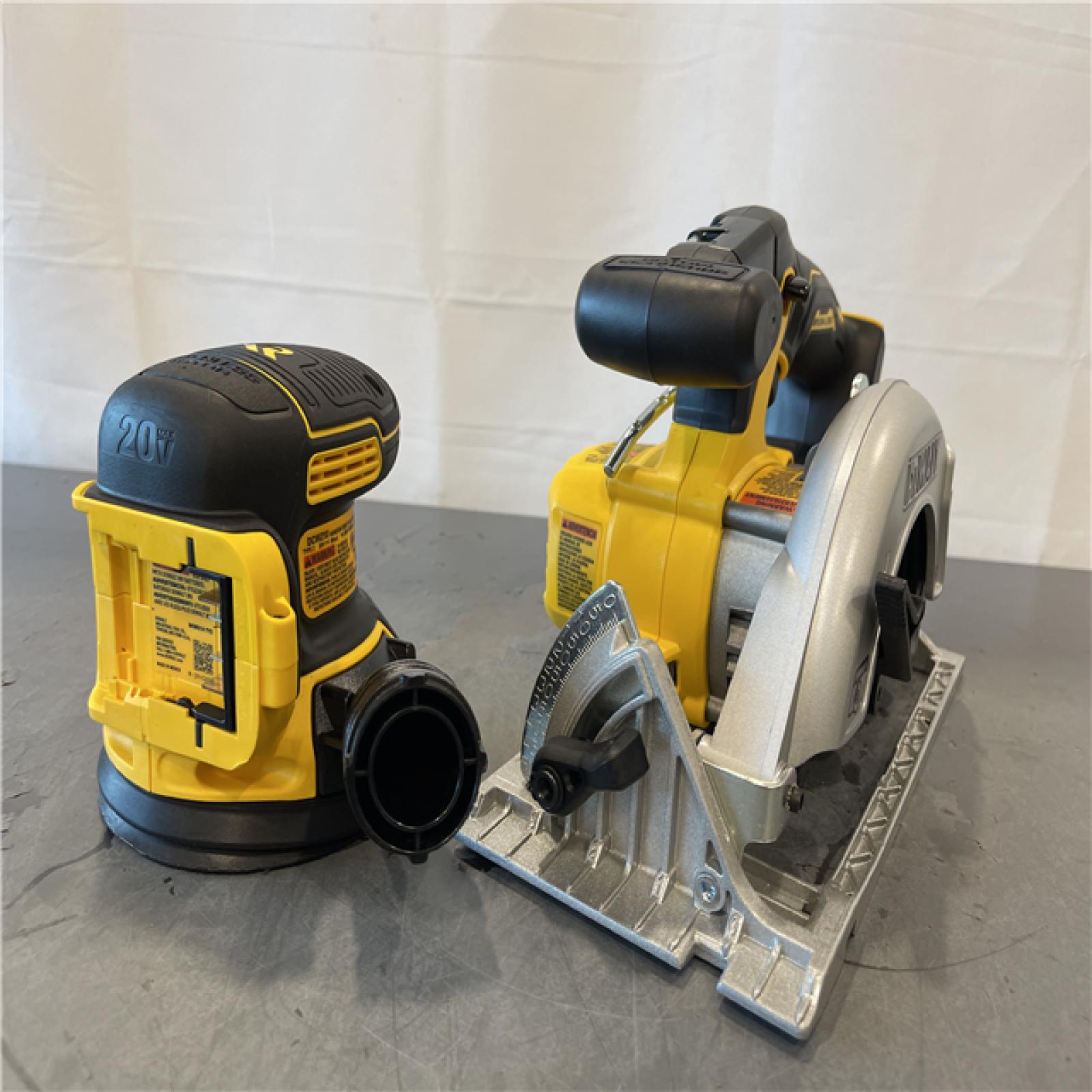 AS-IS - DEWALT 20-Volt MAX Lithium-Ion Cordless 6-Tool Combo Kit