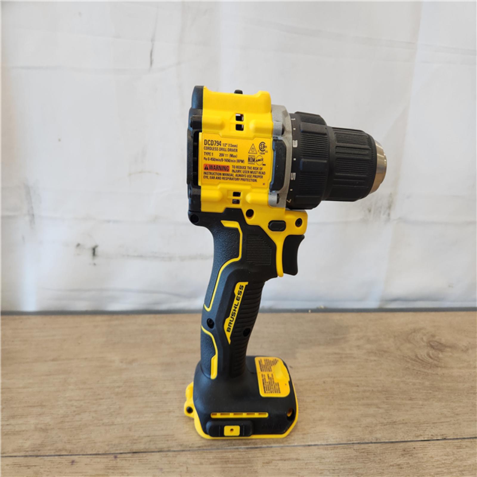 AS-IS- DEWALT ATOMIC COMPACT SERIES 20V MAX* Brushless Cordless 1/2 in. Drill/Driver