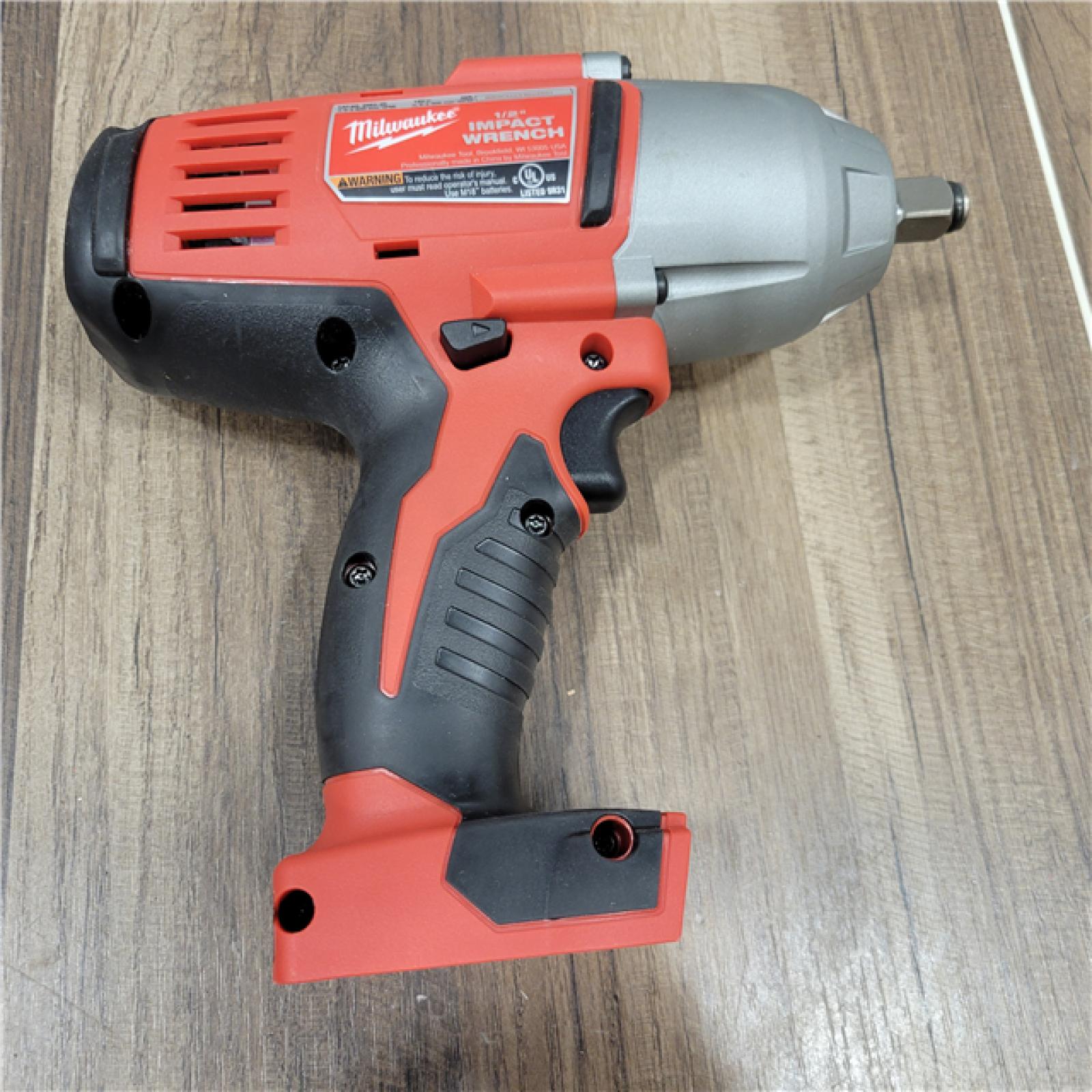 AS-IS Milwaukee M18 1/2 in. Cordless Brushless High Torque Impact Wrench Kit (Battery & Charger)