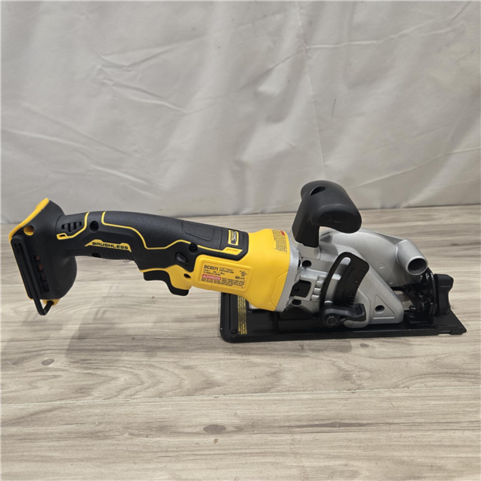 AS-IS DEWALT ATOMIC 20V MAX Cordless 4-1/2 in. Circular Saw (Tool Only)