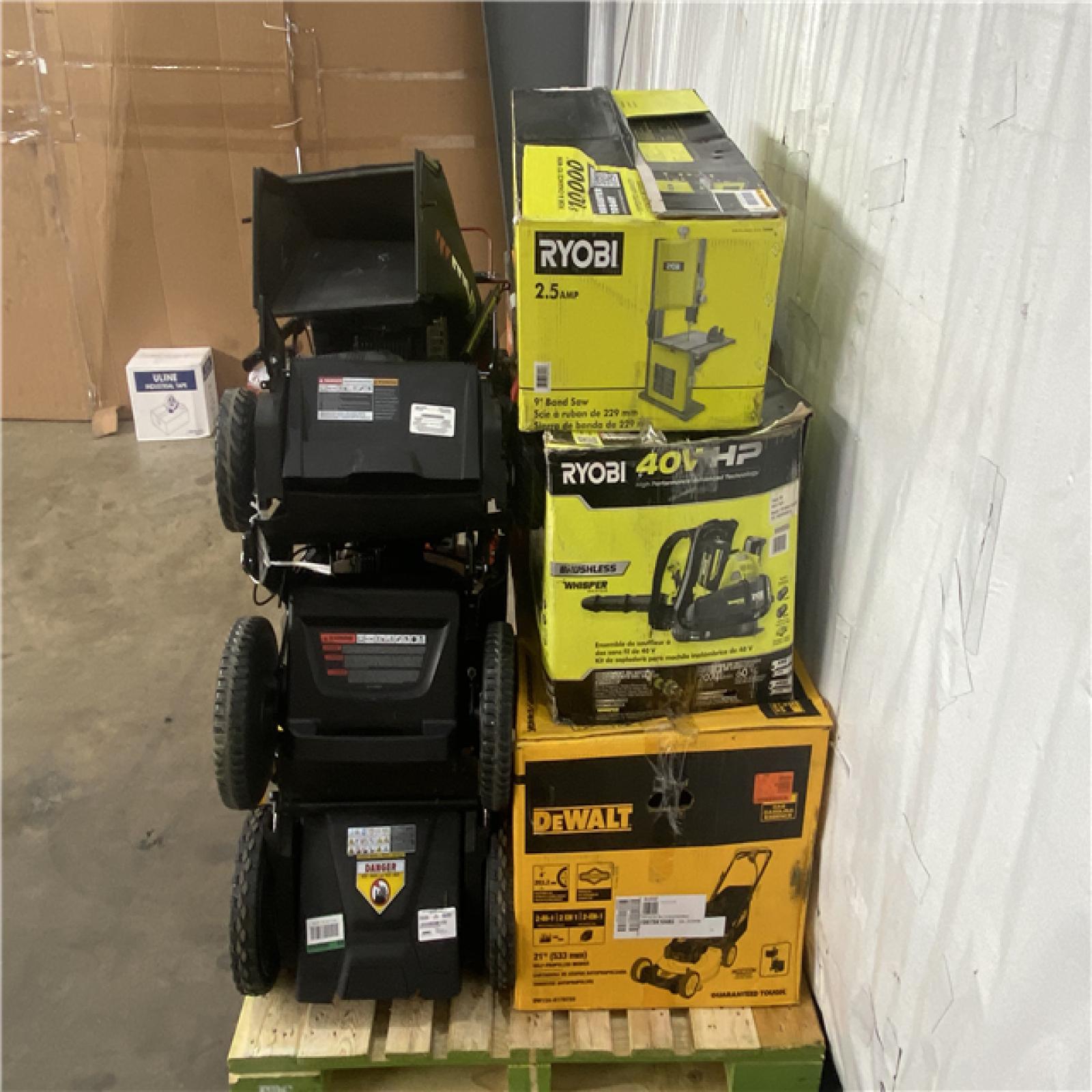 Houston Location AS IS - Outdoor pallet