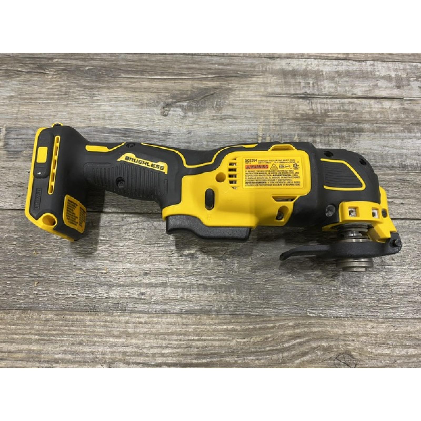AS-IS DEWALT ATOMIC 20V MAX Cordless Brushless Oscillating Multi Tool Kit