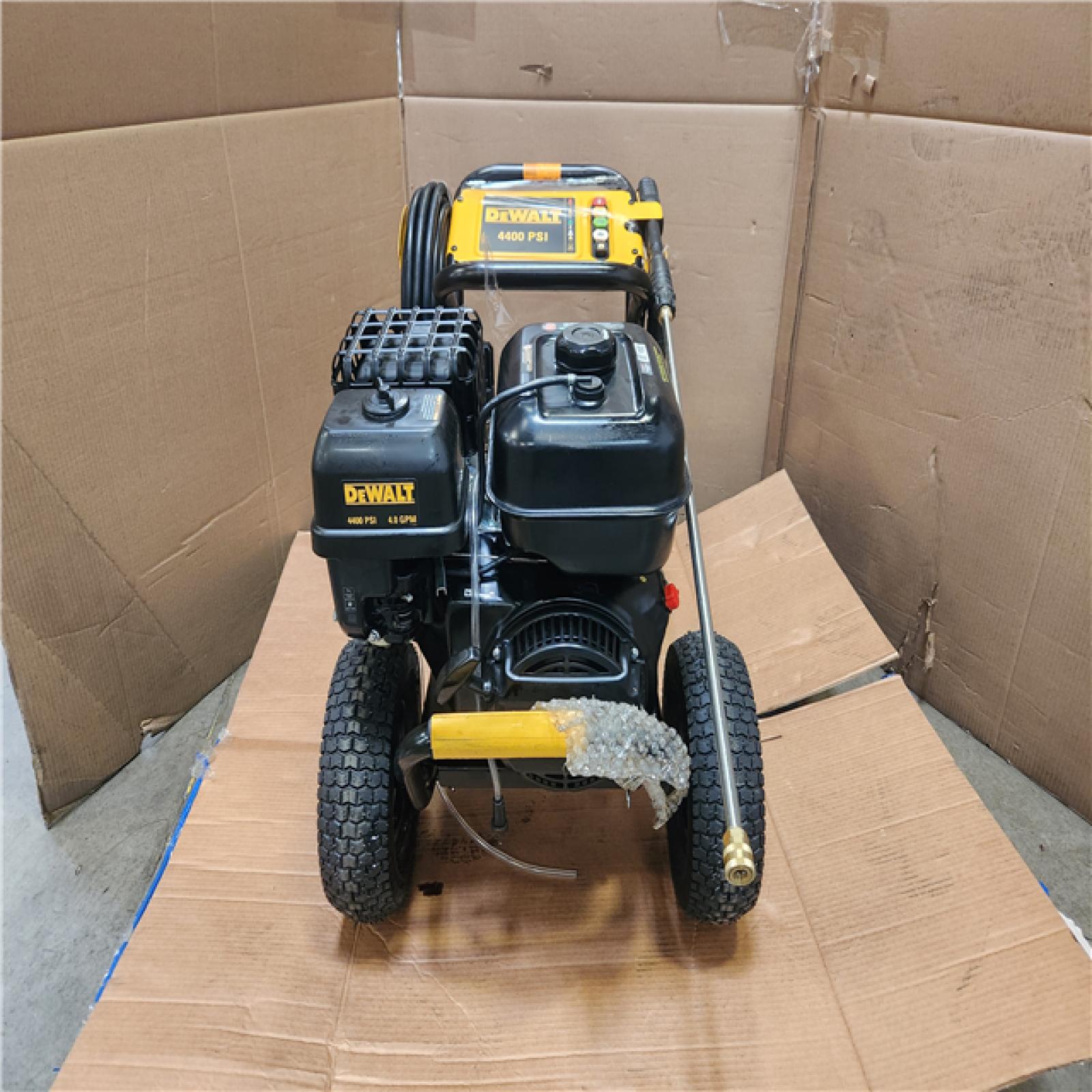 Phoenix AS-IS DEWALT 4400 PSI 4.0 GPM Gas Pressure Washer with 420cc Engine  Triplex Pump  Commercial Cold Water Power Washer