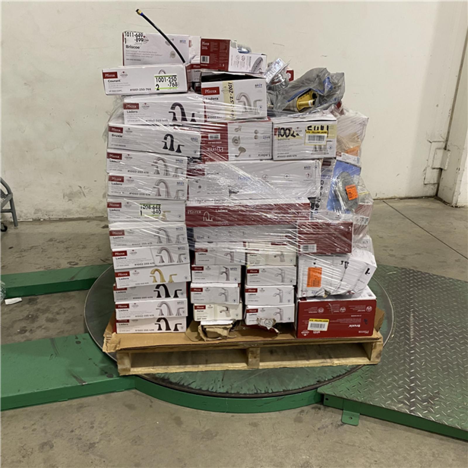 Dallas Location - As-Is Bath & Kitchen Faucets Palllet