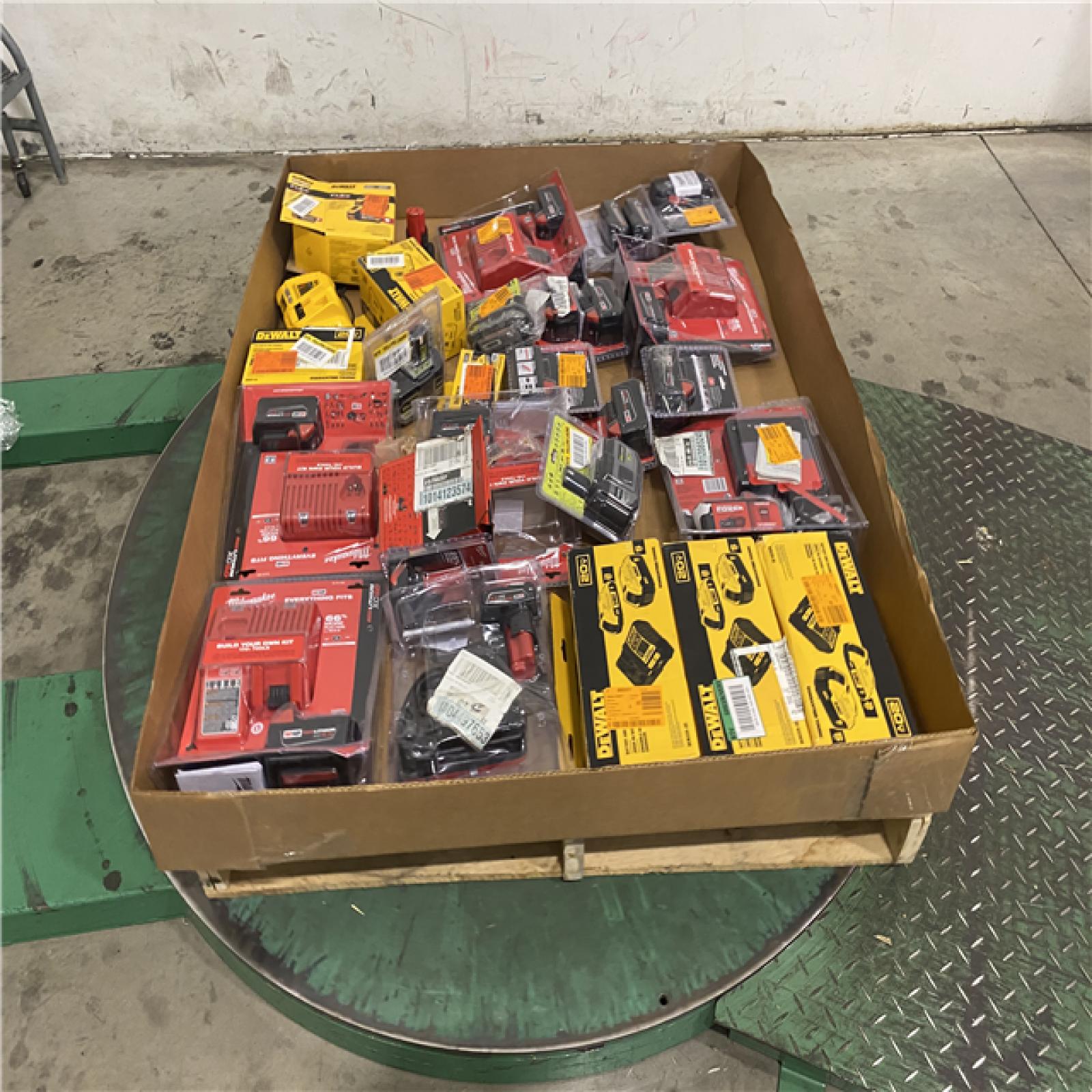 Dallas Location - As-Is Battery Tool Pallet