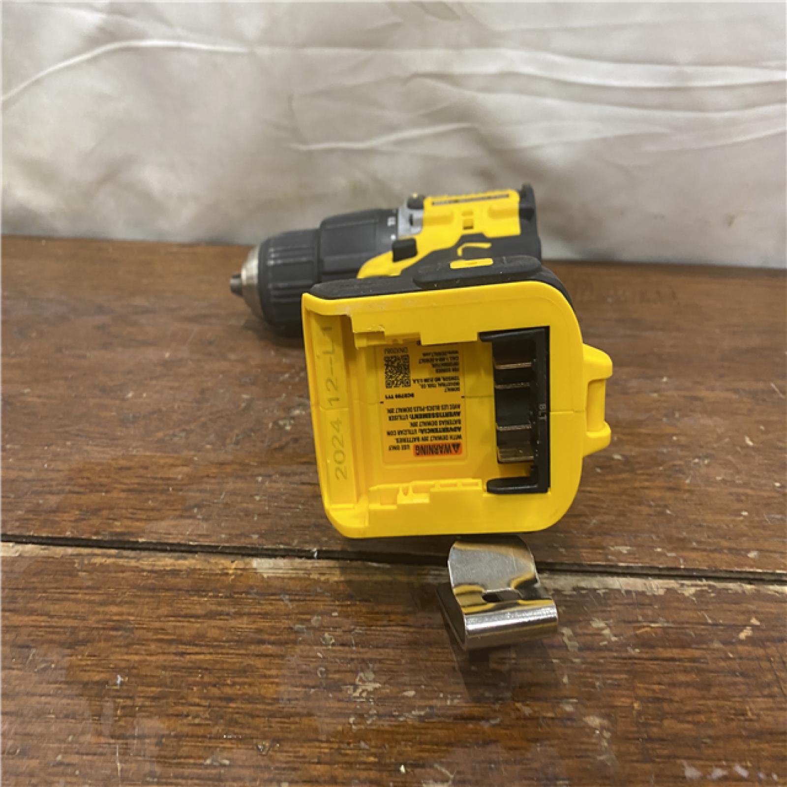AS-IS DEWALT ATOMIC 20-Volt Lithium-Ion Cordless 1/2 in. Compact Hammer Drill with 3.0Ah Battery, Charger and Bag