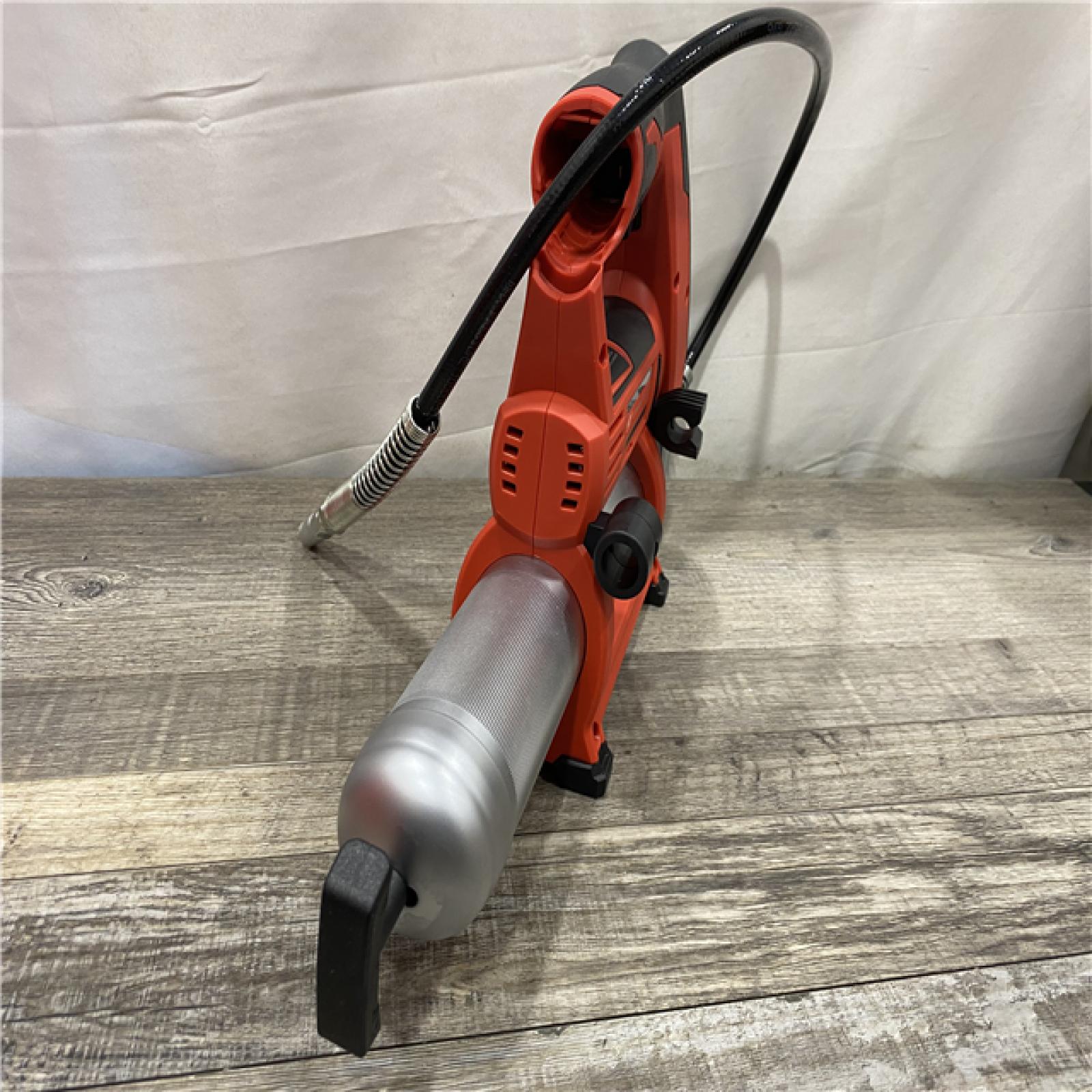 AS-IS Milwaukee 12V Lithium-Ion Cordless Grease Gun (Tool-Only)