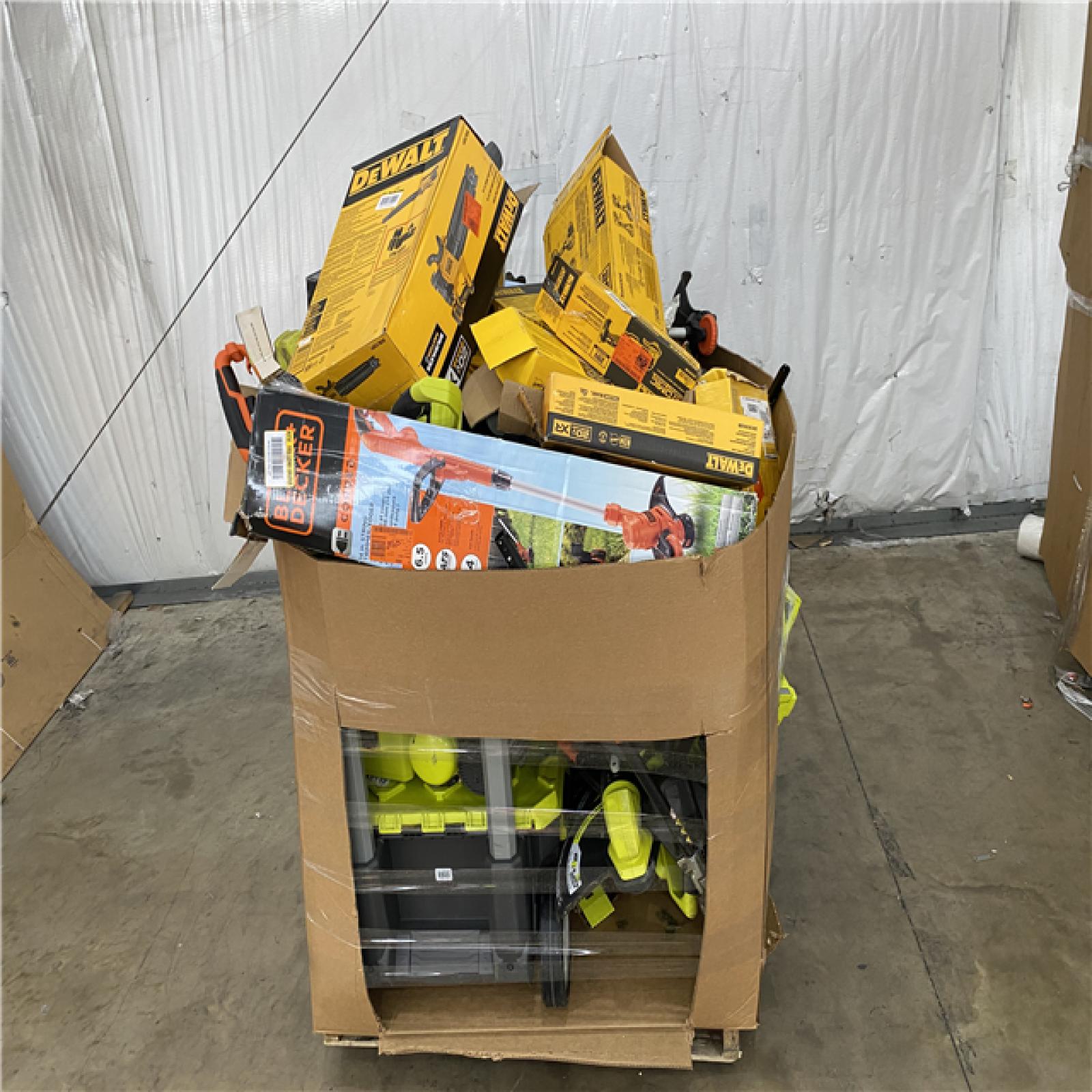 Houston Location AS IS - Tool Pallet