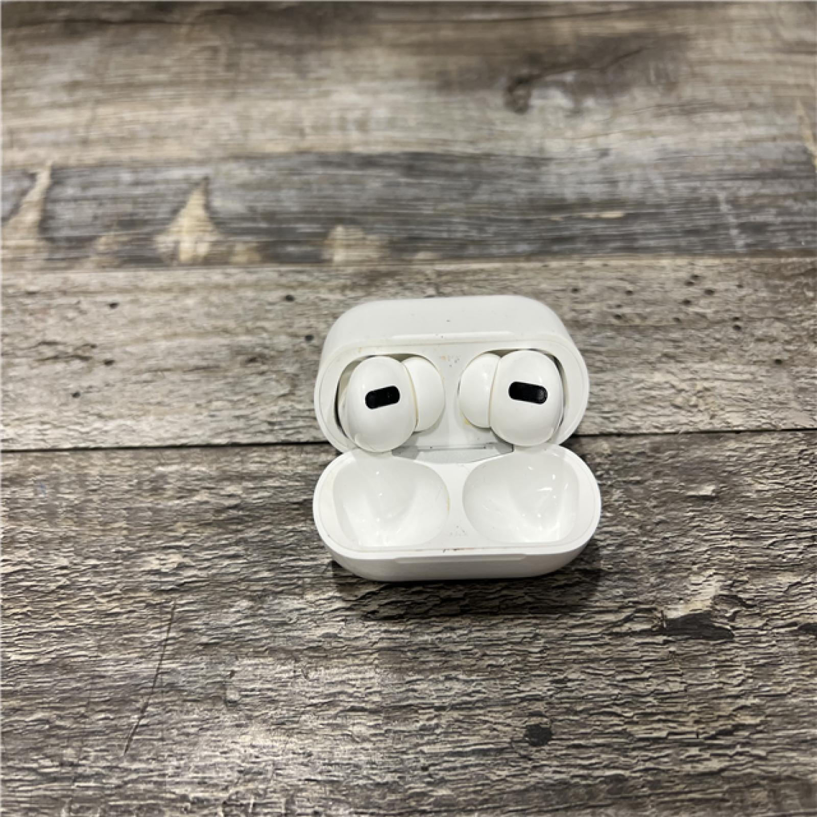 AS-IS Apple - AirPods Pro (1st generation) with Magsafe Charging Case - White