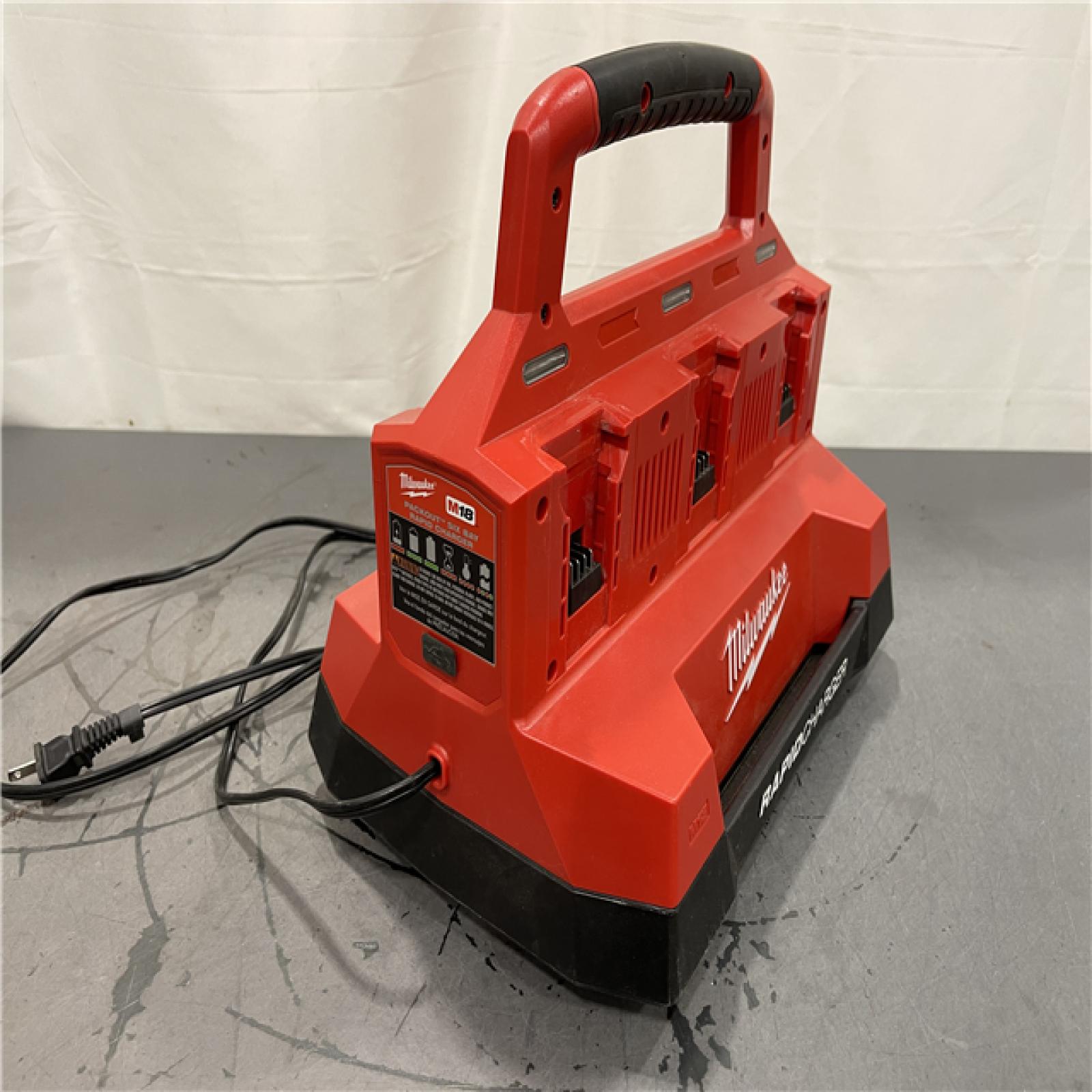 AS-IS - Milwaukee M18 18V Lithium-Ion PACKOUT 6-Port Rapid Charger