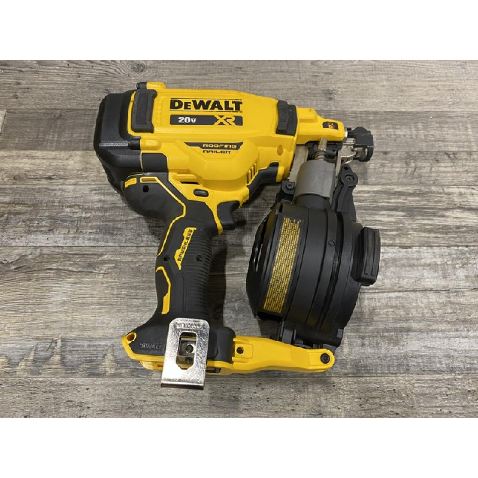 AS-IS DEWALT 20V MAX Lithium-Ion 15-Degree Electric Cordless Roofing Nailer Kit