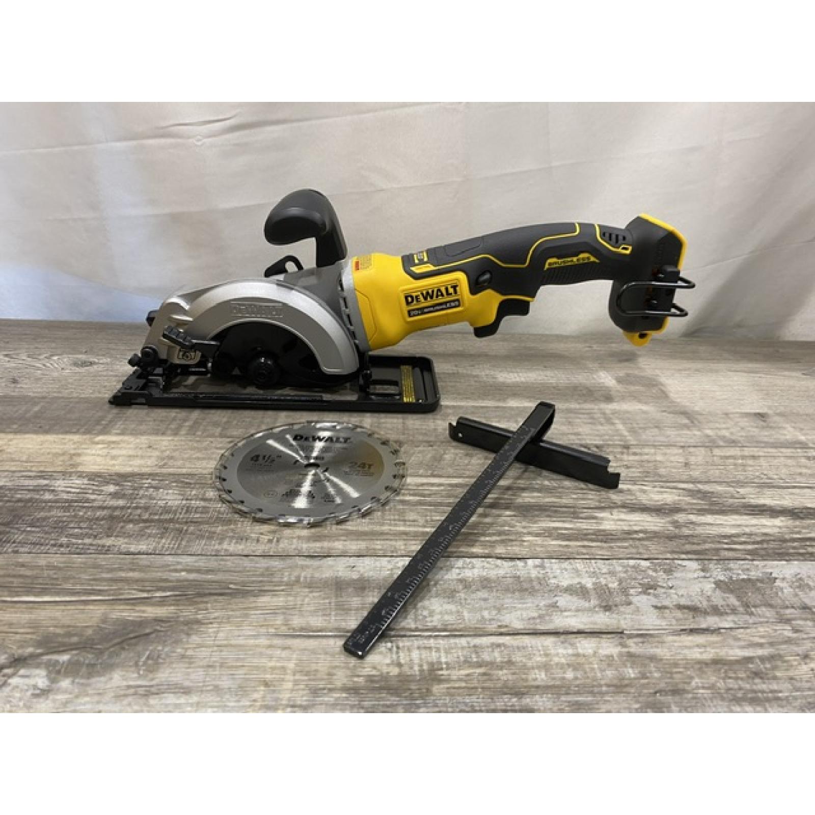 AS-IS DEWALT ATOMIC 20V MAX Cordless Brushless 4-1/2 in. Circular Saw (Tool Only)