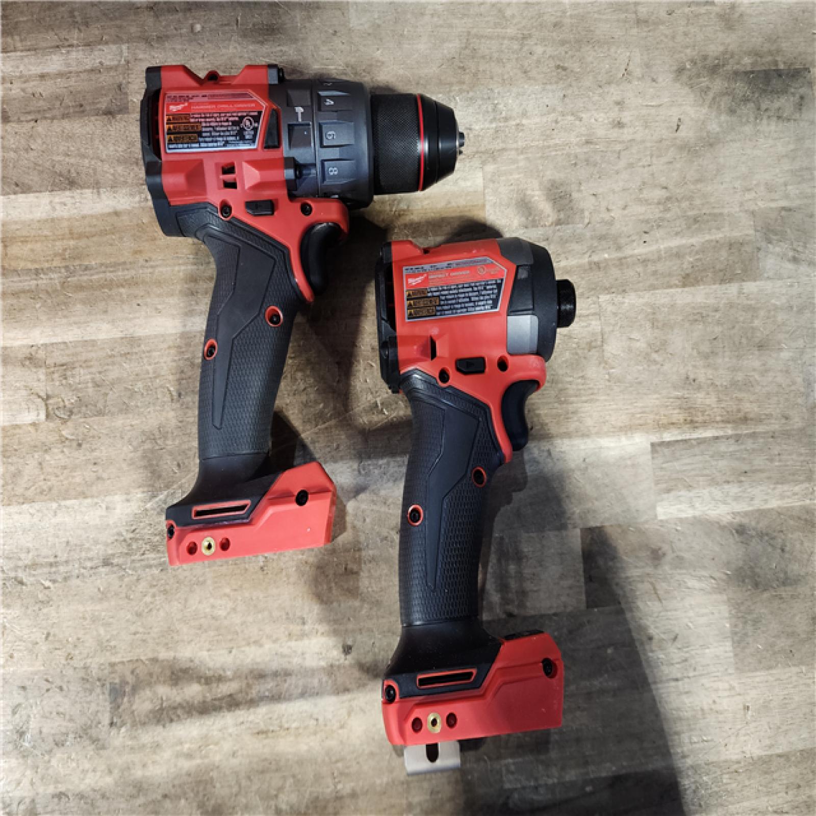HOUSTON LOCATION - AS-IS (APPEARS LIKE NEW) Milwaukee FUEL 18V Lithium-Ion Brushless Cordless Hammer Drill and Impact Driver Combo Kit