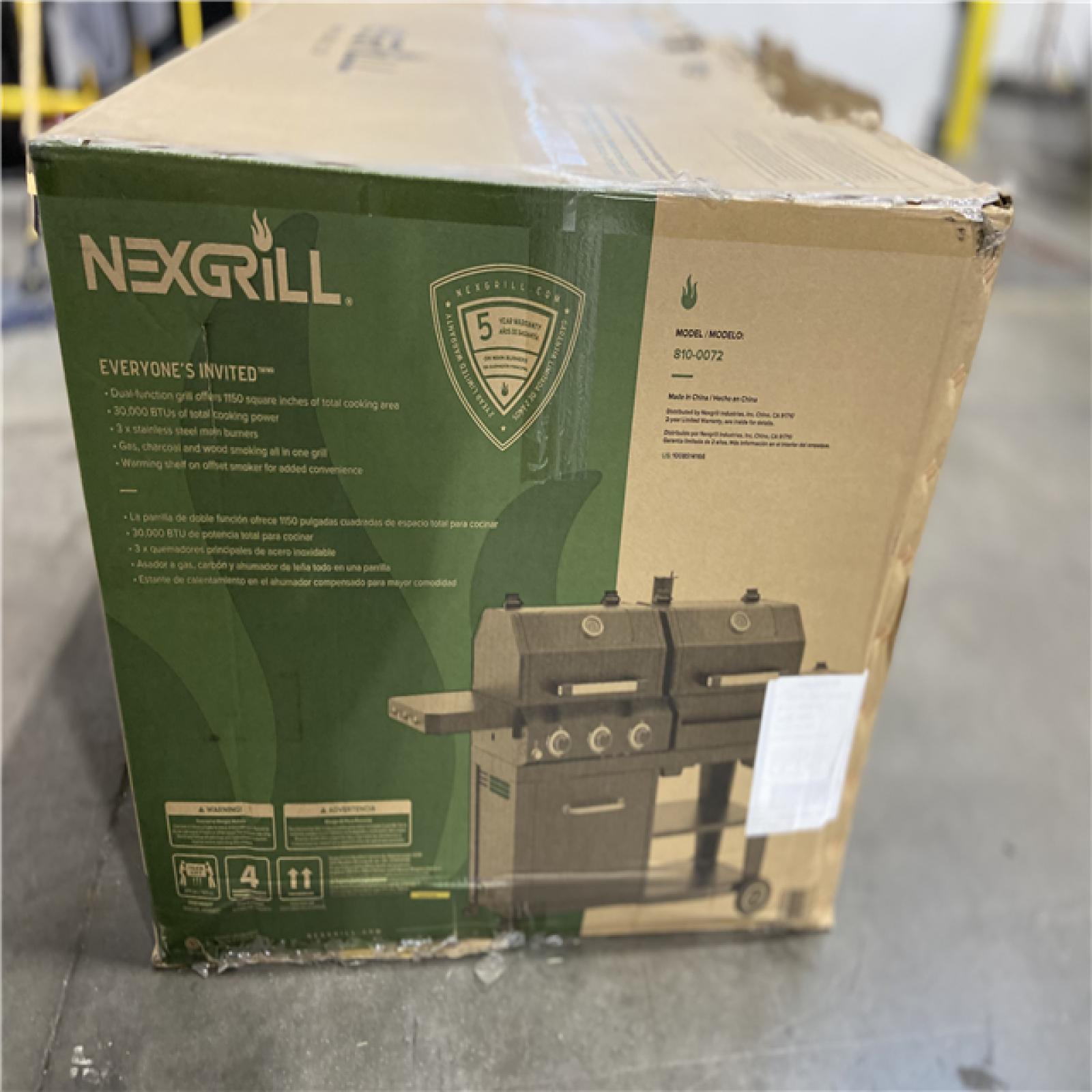 DALLAS LOCATION - Nexgrill Oakford 1150 Pro 3-Burner Propane Gas and Offset Charcoal Smoker Combo Grill in Black