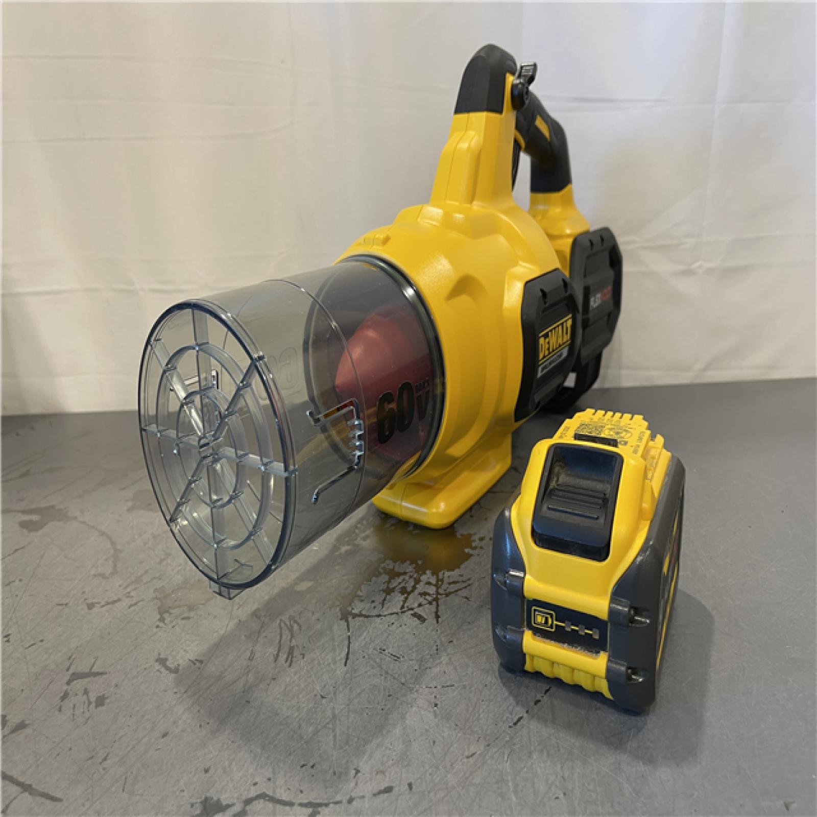 AS-IS - DEWALT FLEXVOLT 60V MAX 125 MPH 600 CFM Brushless Cordless Battery Powered Blower Kit