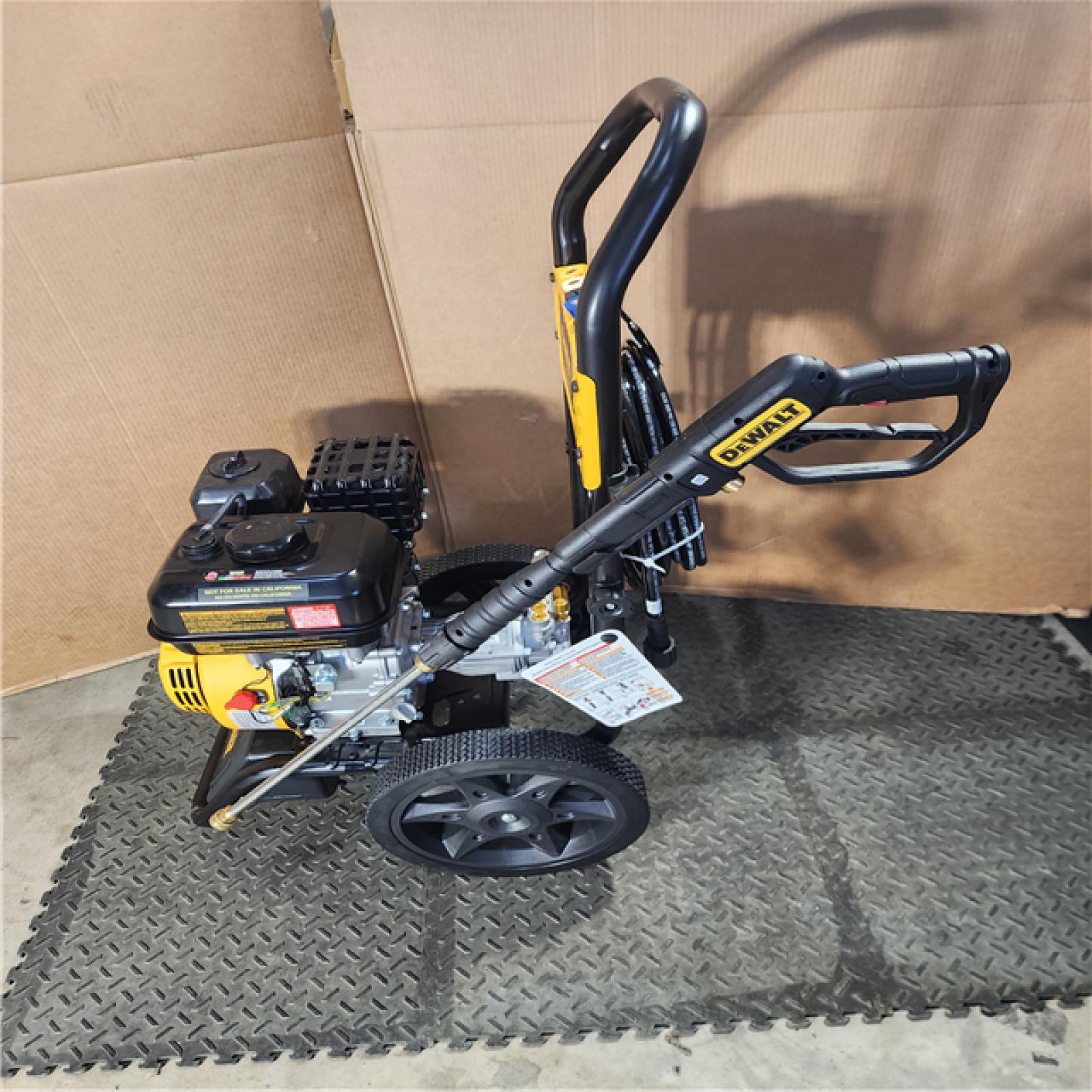 HOUSTON LOCATION - AS-IS DEWALT 3400 PSI 2.5 GPM Gas Cold Water Pressure Washer with 208cc Engine