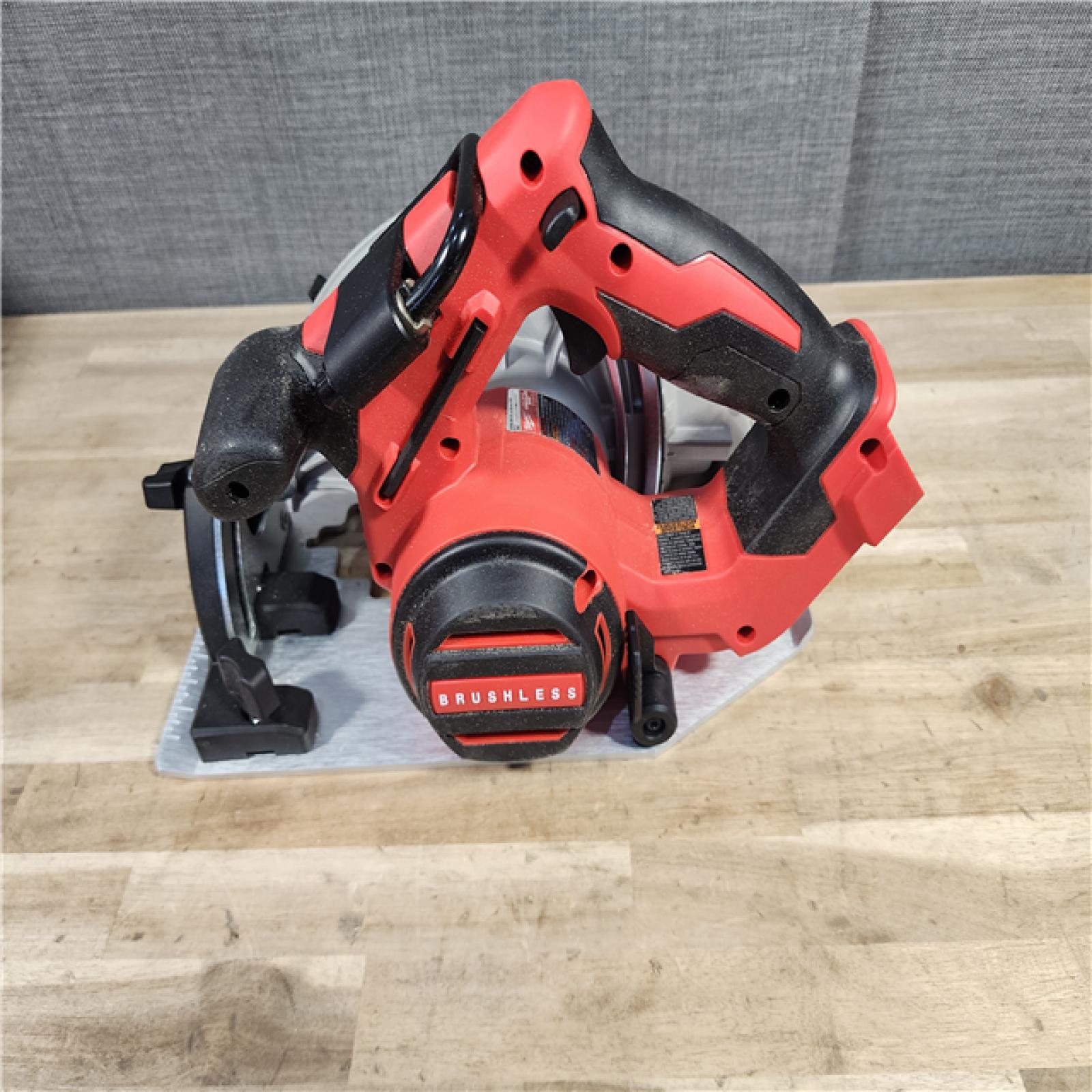 HOUSTON LOCATION - AS-IS Milwaukee 7-1/4 18V Brushless Circular Saw 2631-20 (Bare Tool)