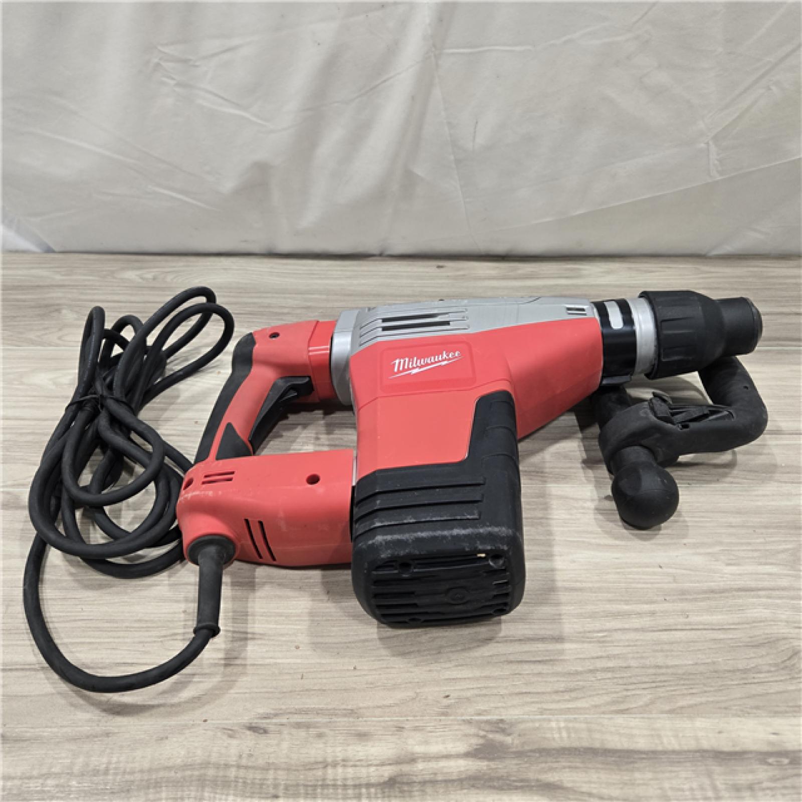 AS-IS Milwaukee 5446-21 SDS MAX Demolition Hammer