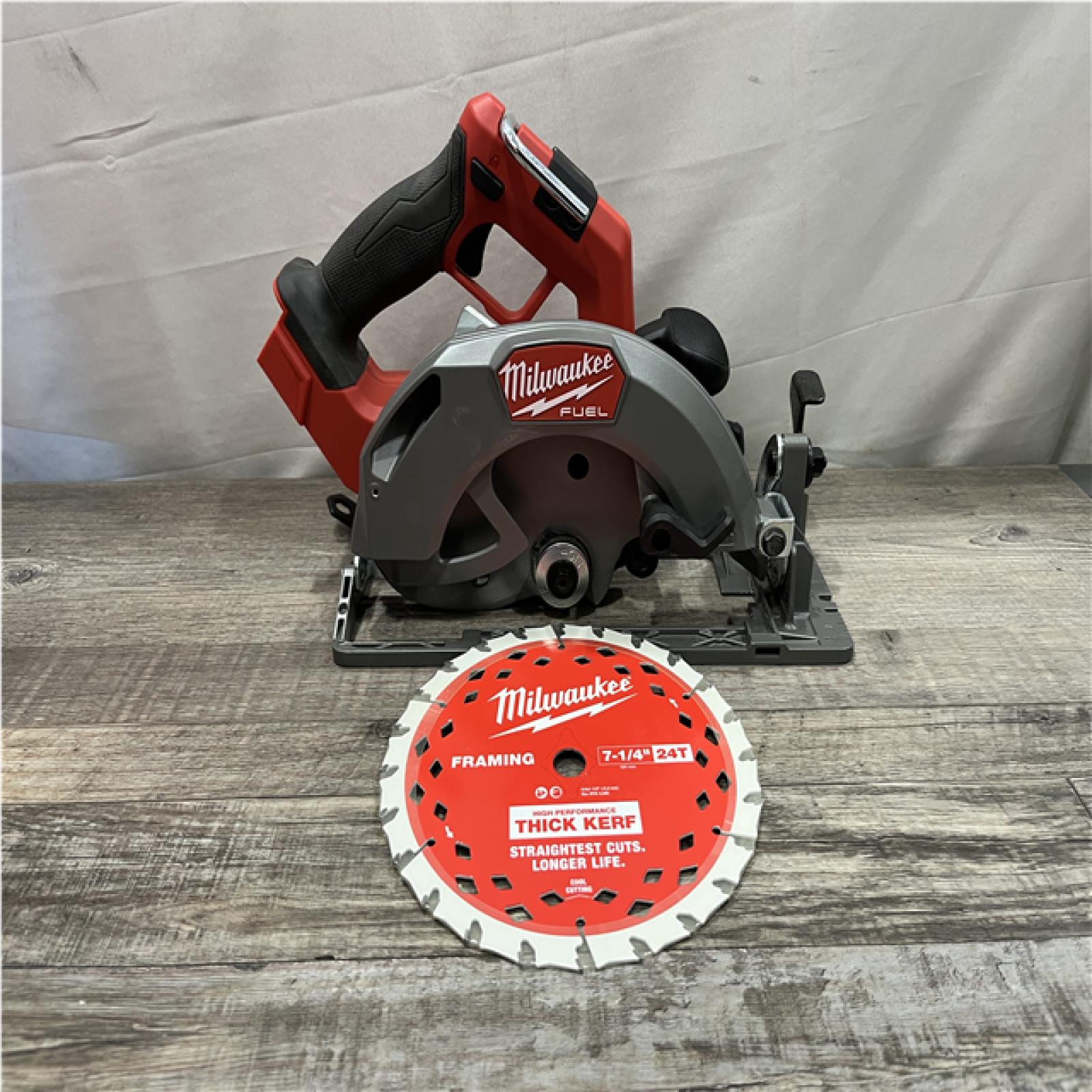 AS-IS Milwaukee FUEL 18V Lithium-Ion Brushless Cordless 7-1/4 in. Circular Saw (Tool-Only)